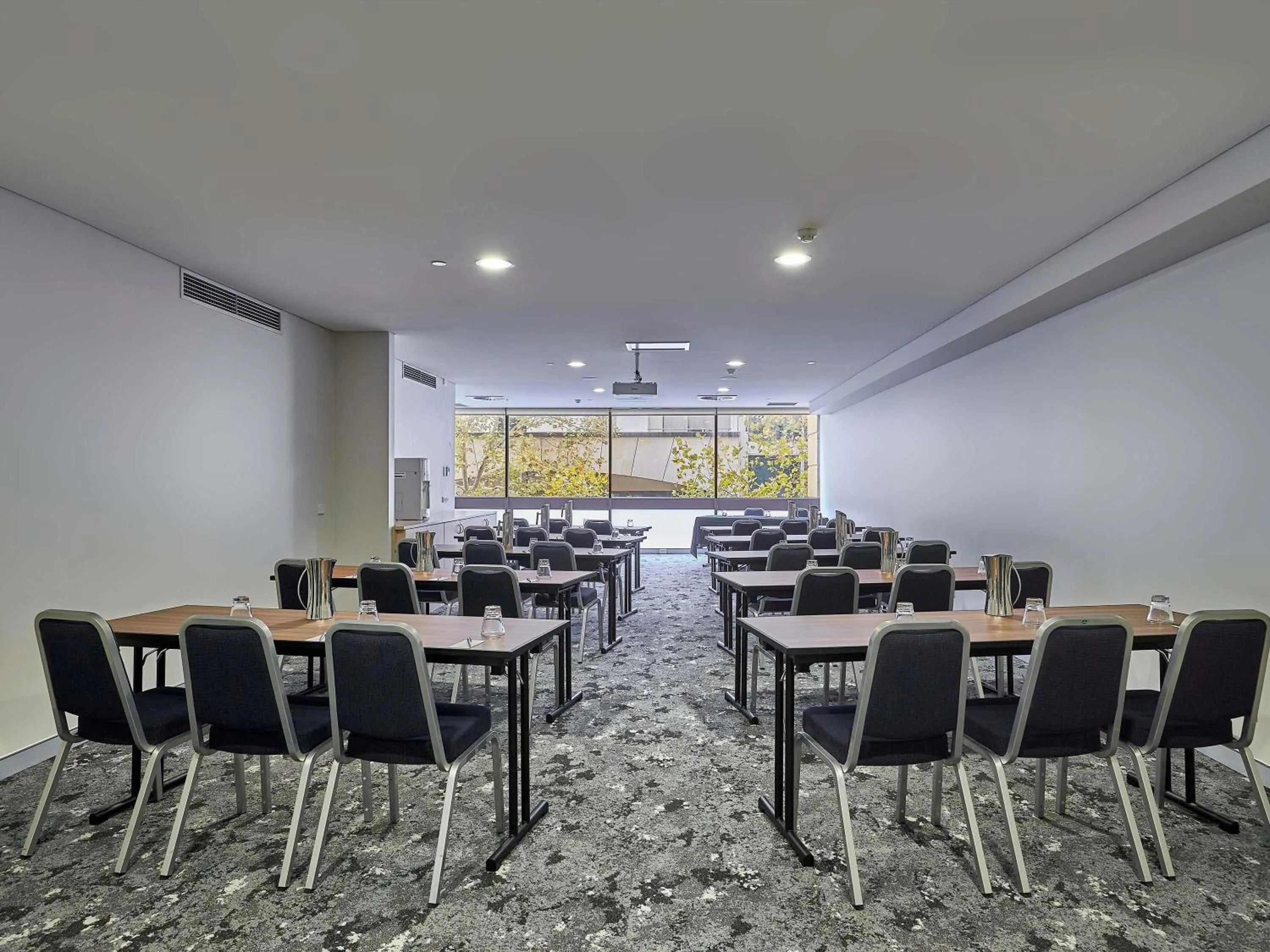 Meeting/conference room in Mercure Perth On Hay