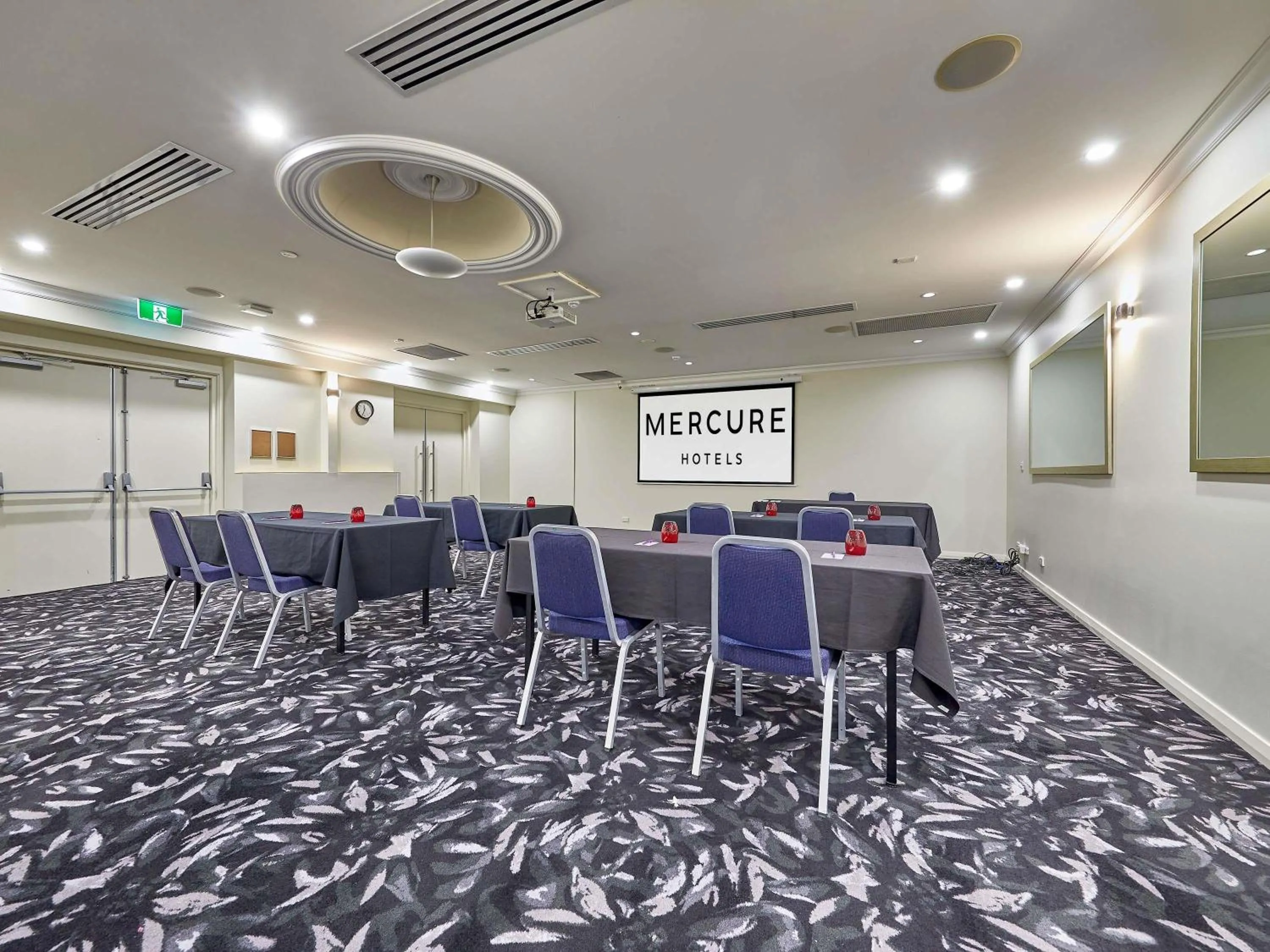 Meeting/conference room in Mercure Perth On Hay