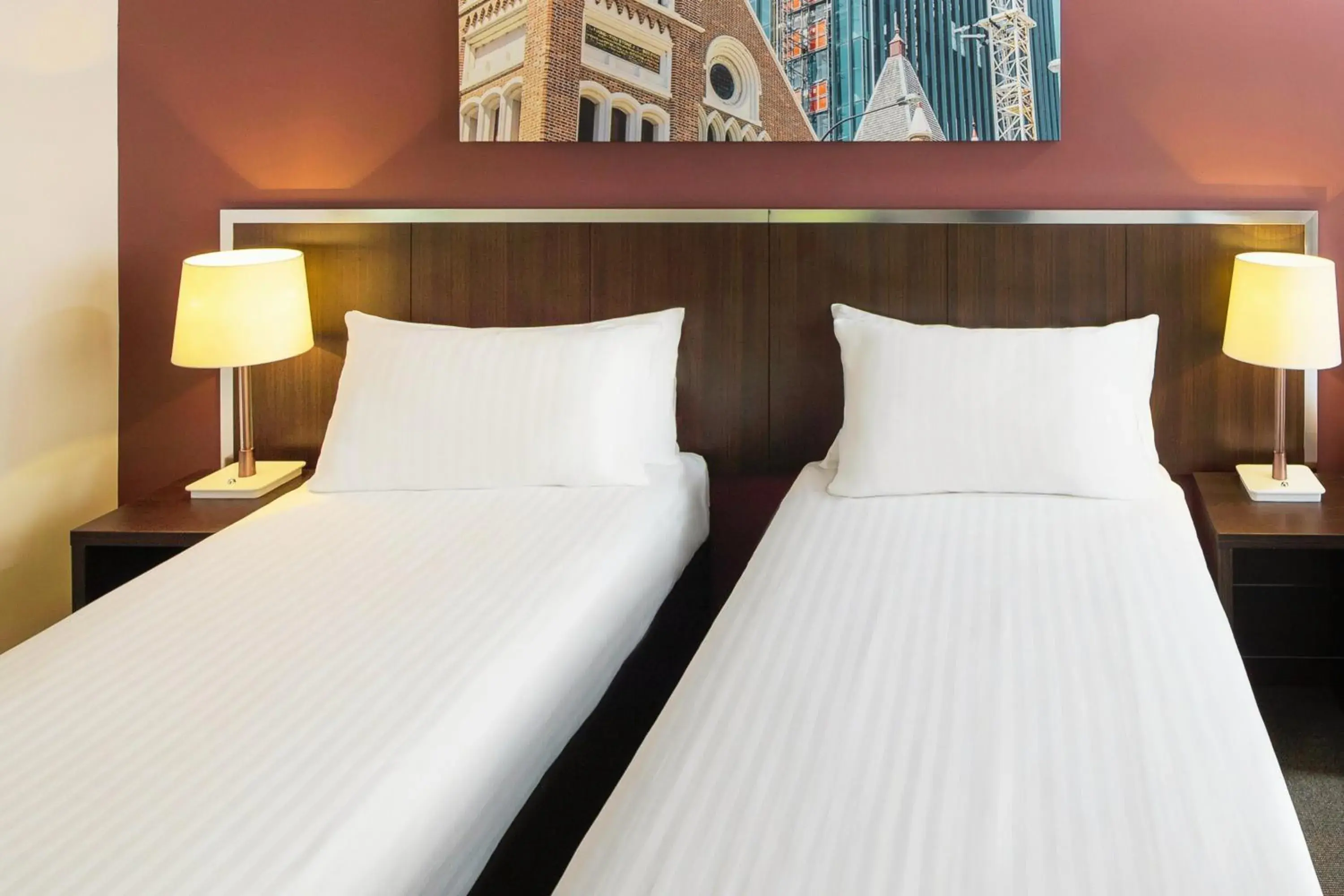 Superior Twin Room with Balcony in Mercure Perth On Hay Superior Twin Room with Balcony in Mercure Perth On Hay