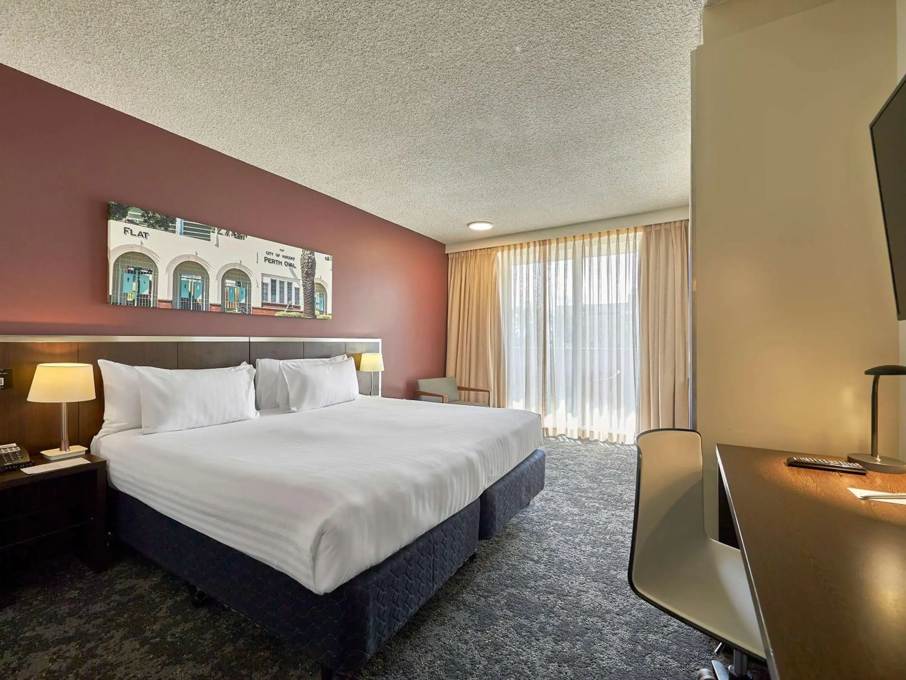 Bedroom, Bed in Mercure Perth On Hay Bedroom, Bed in Mercure Perth On Hay