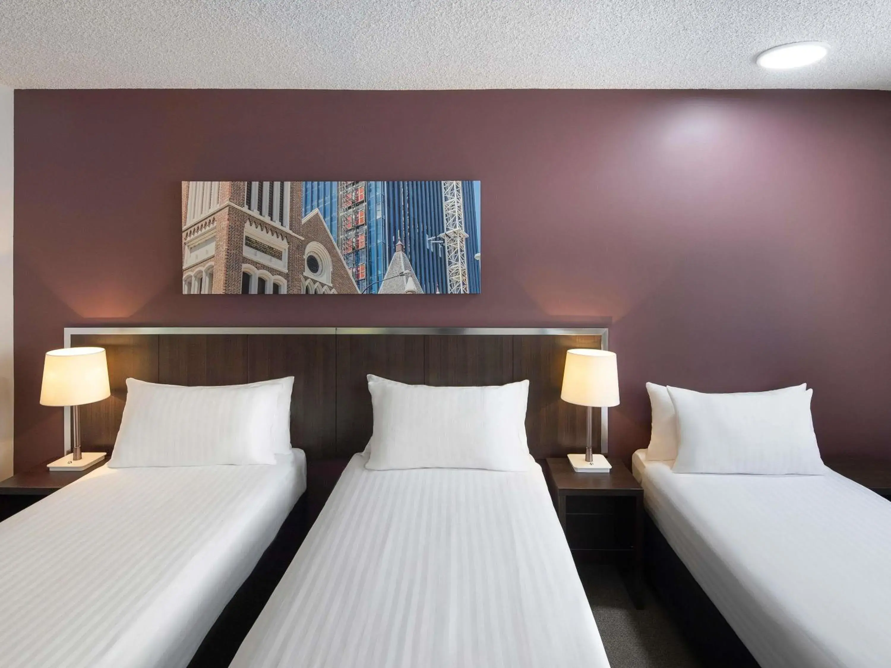 Bedroom, Bed in Mercure Perth On Hay Bedroom, Bed in Mercure Perth On Hay