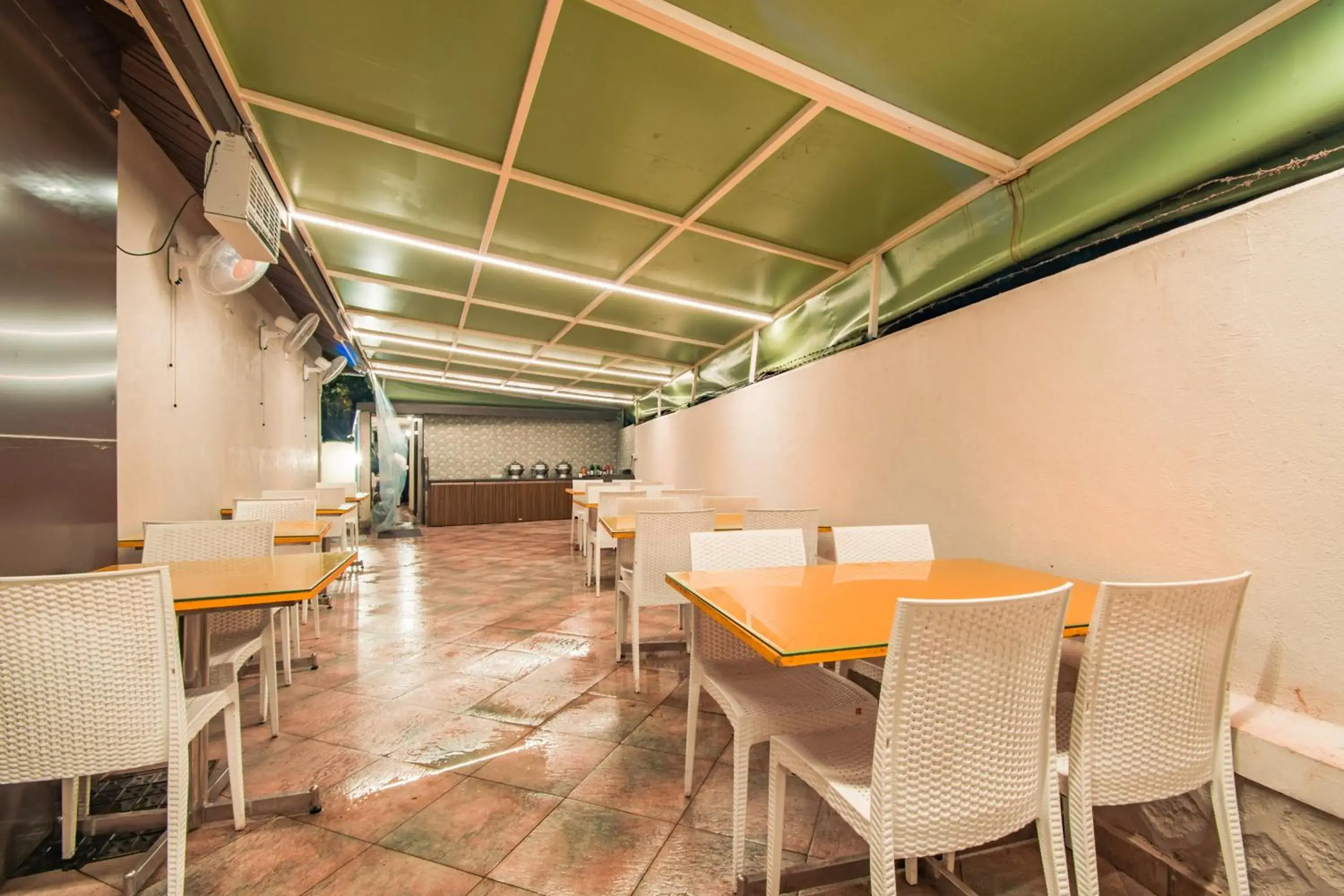 Restaurant/places to eat in Treebo Five Elements, Lonavala Restaurant/places to eat in Treebo Five Elements, Lonavala