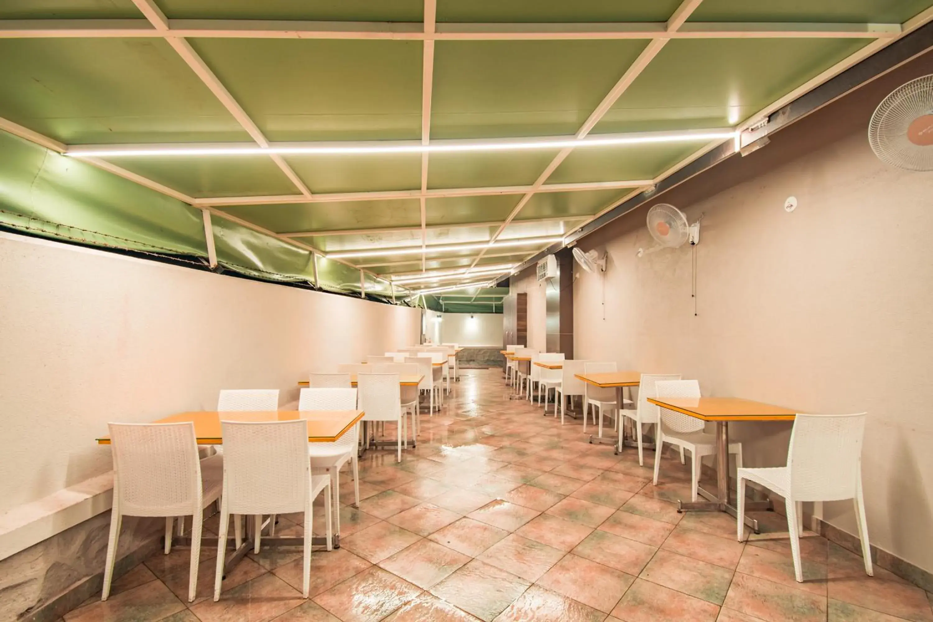 Restaurant/places to eat in Treebo Five Elements, Lonavala Restaurant/places to eat in Treebo Five Elements, Lonavala