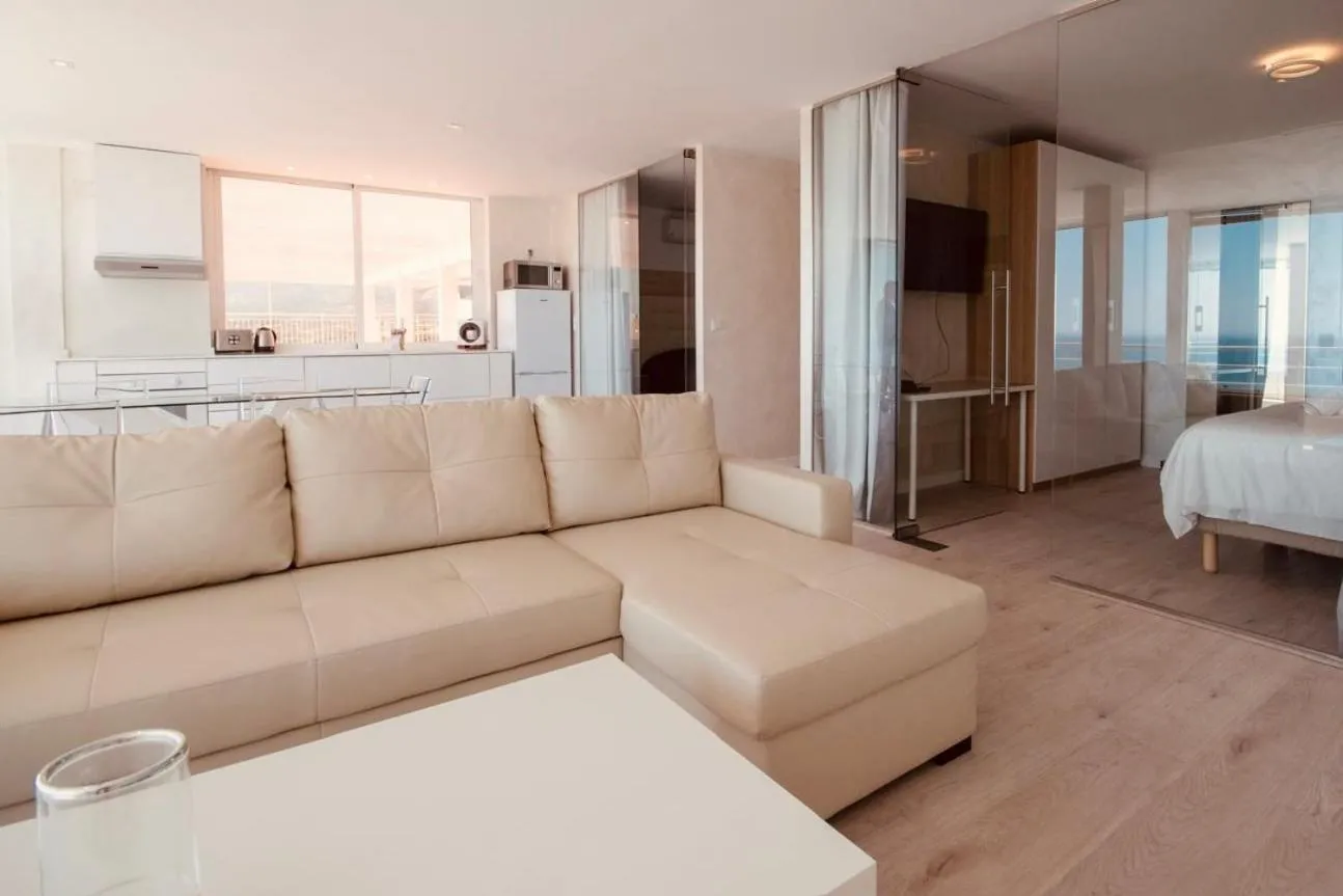 Penthouse Seaview - destination apartments Marbella