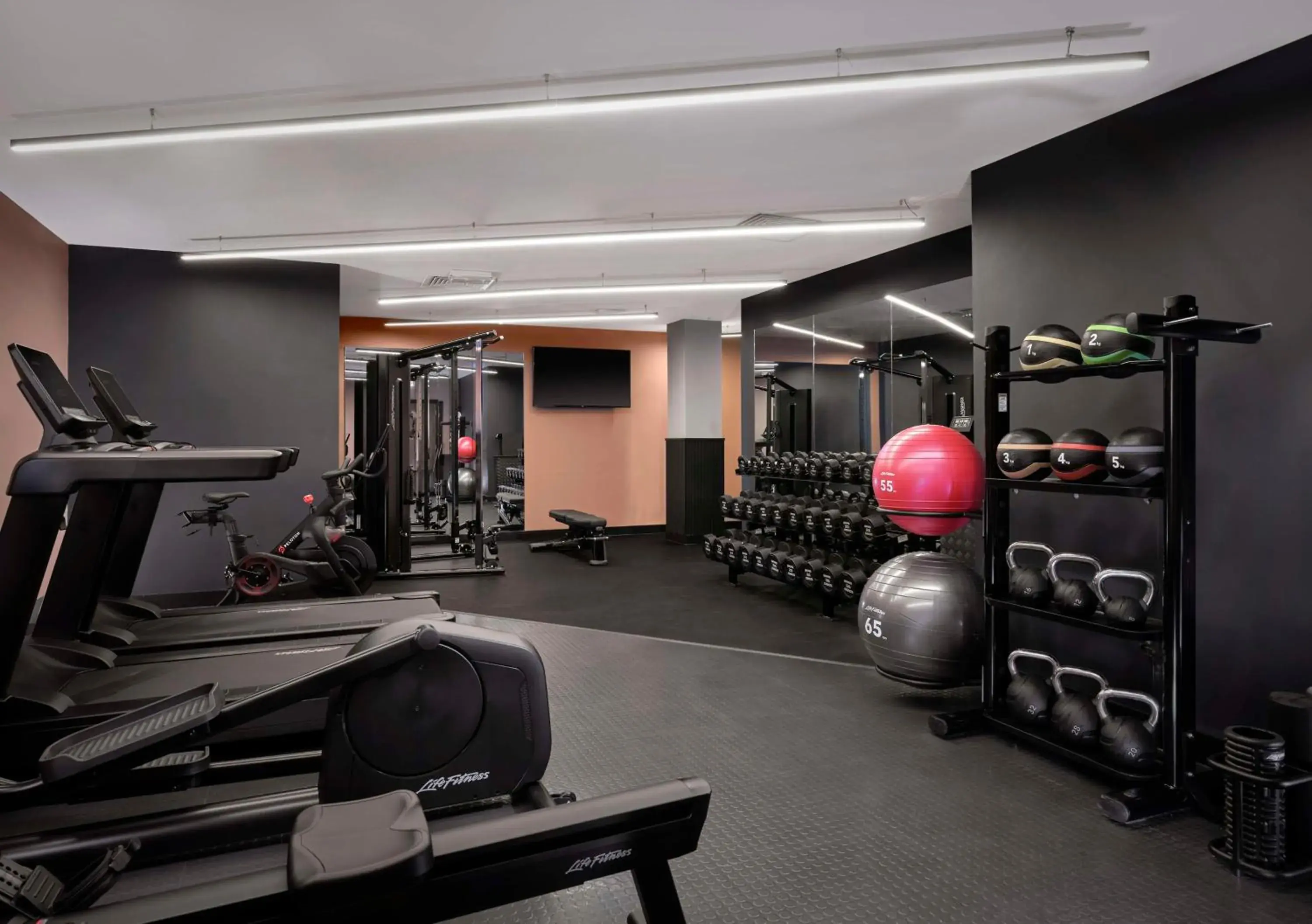 Fitness centre/facilities in Doubletree By Hilton Sheffield City Fitness centre/facilities in Doubletree By Hilton Sheffield City
