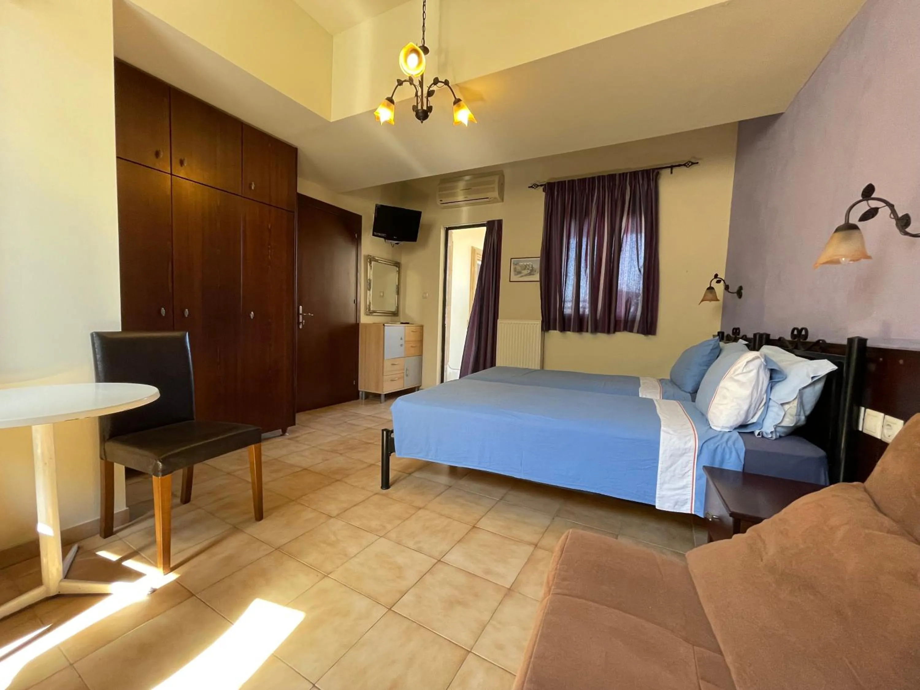 Bed in Minos Pension