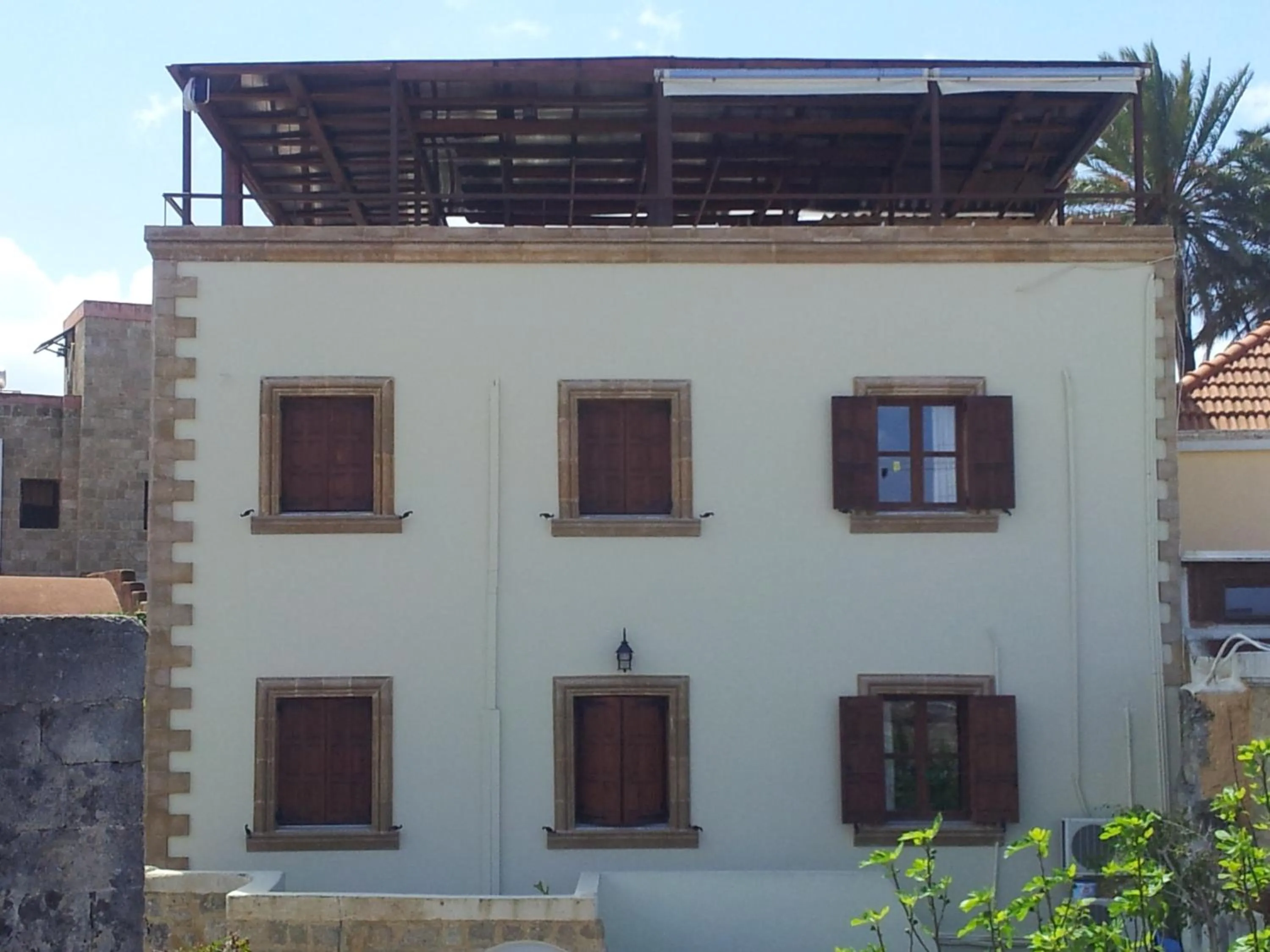 Facade/entrance in Minos Pension