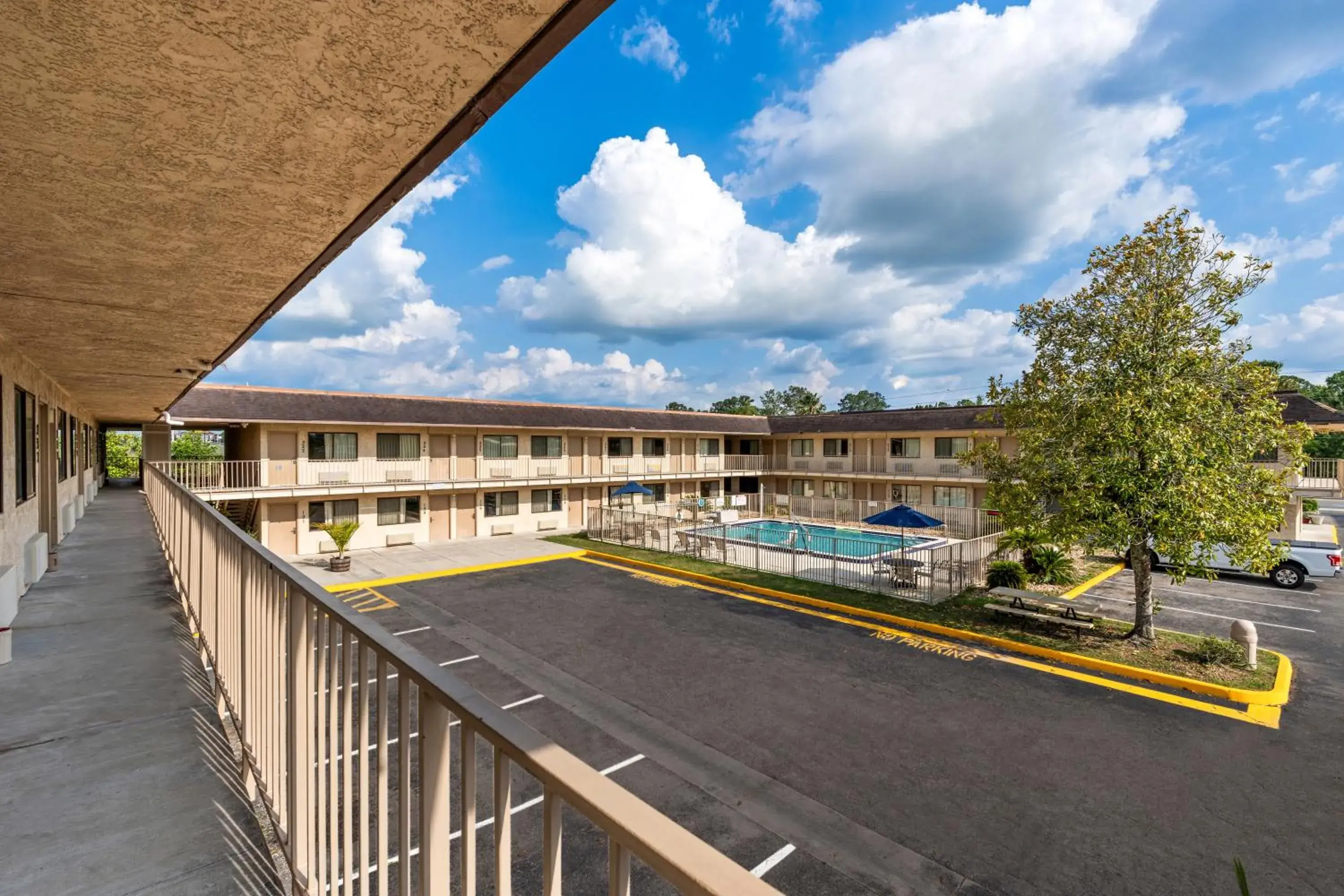 Property building in Americas Best Value Inn - Lake City Property building in Americas Best Value Inn - Lake City