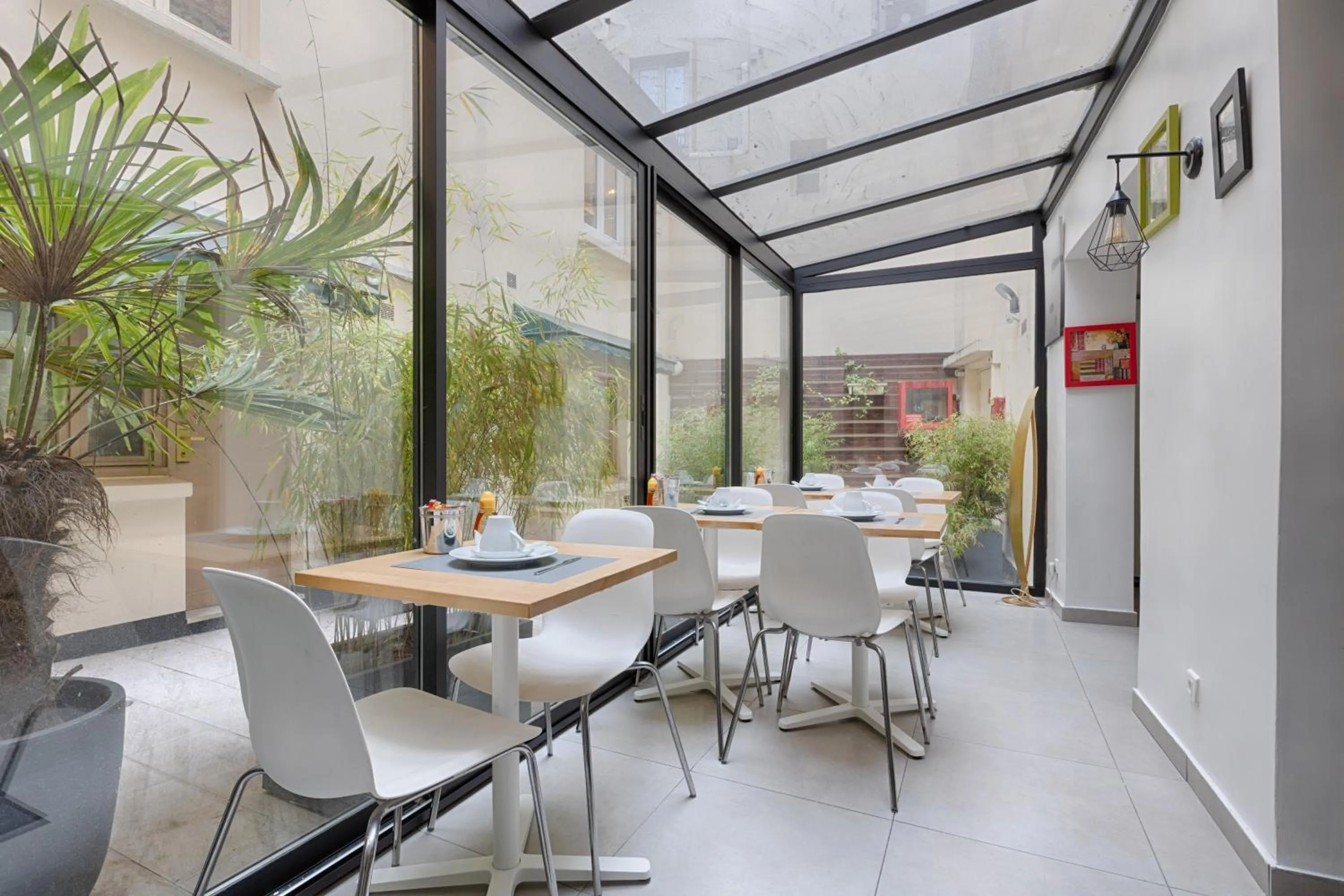 Continental breakfast in Marmotel Etoile