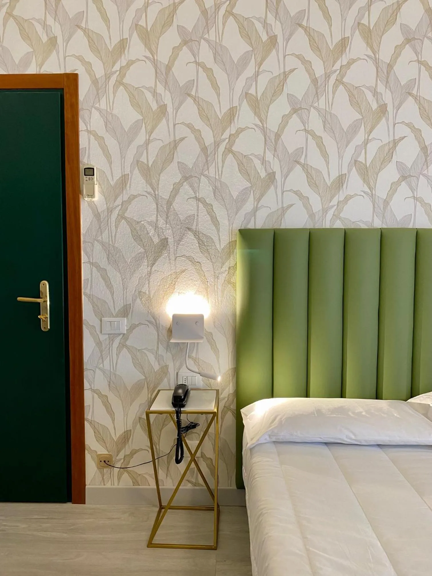 Bedroom, Bed in Hotel Liu