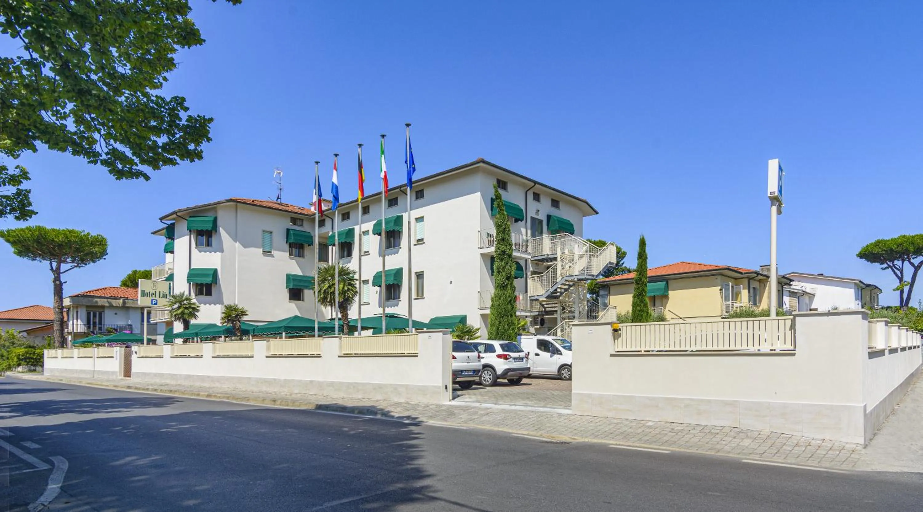 Property building in Hotel Liu