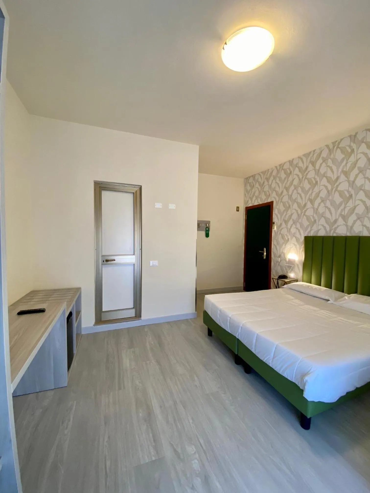 Bedroom, Bed in Hotel Liu