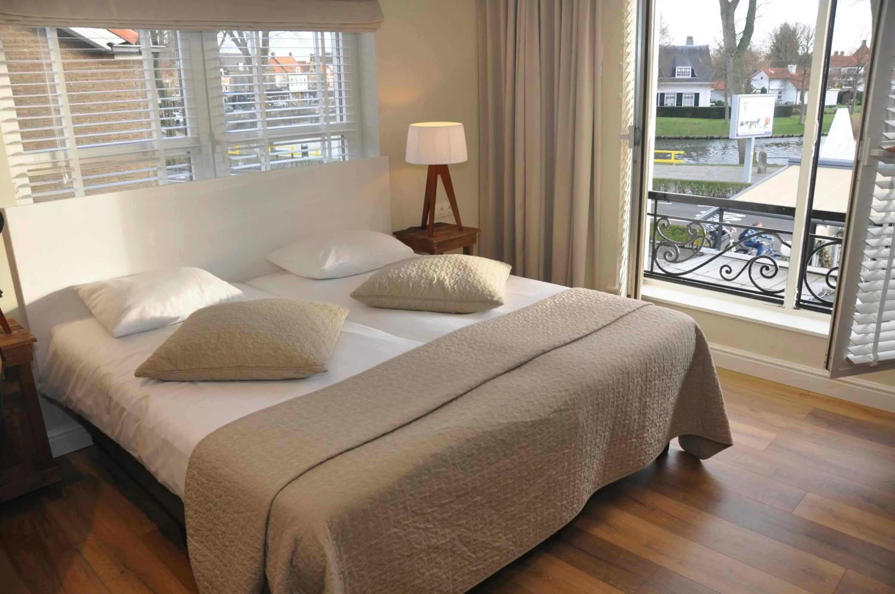 Bed in Hotel Sanders de Paauw