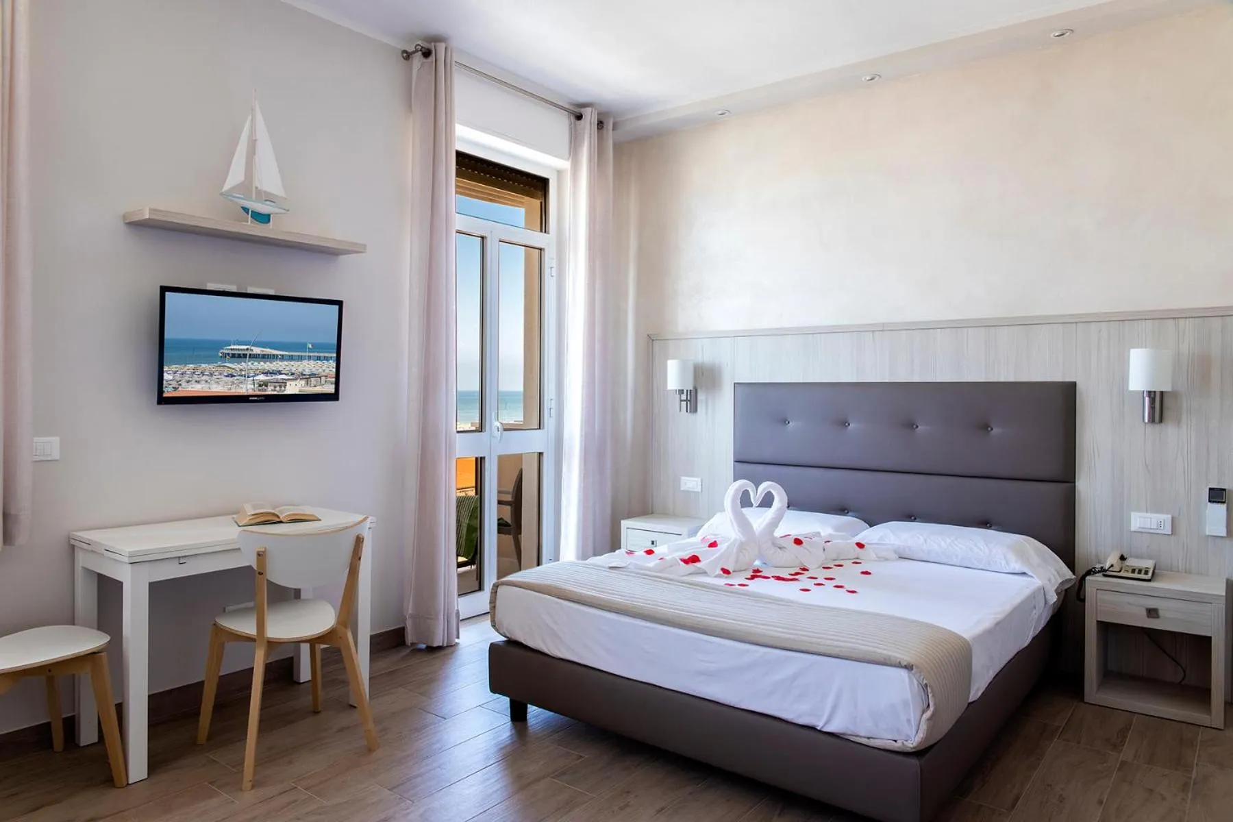 Bed in Hotel Biagi & Residence