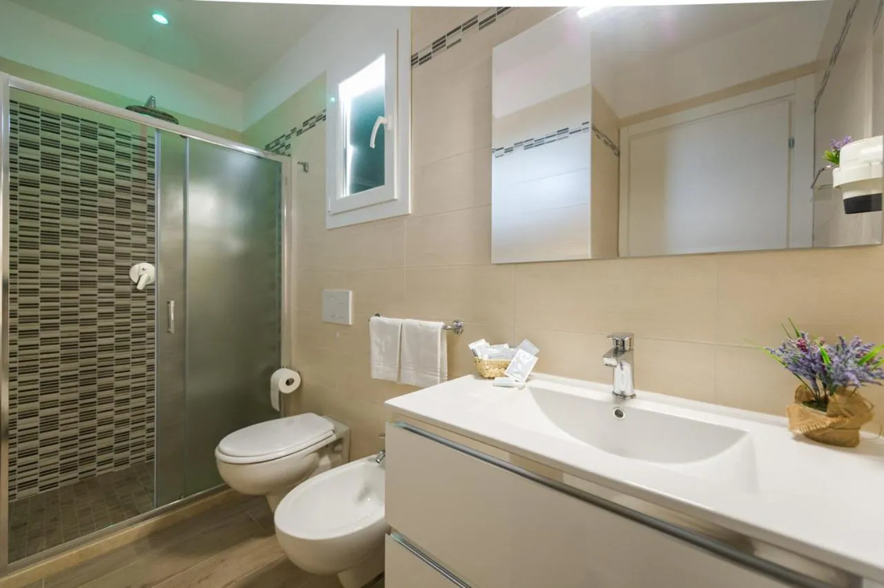 Shower in Hotel Biagi & Residence