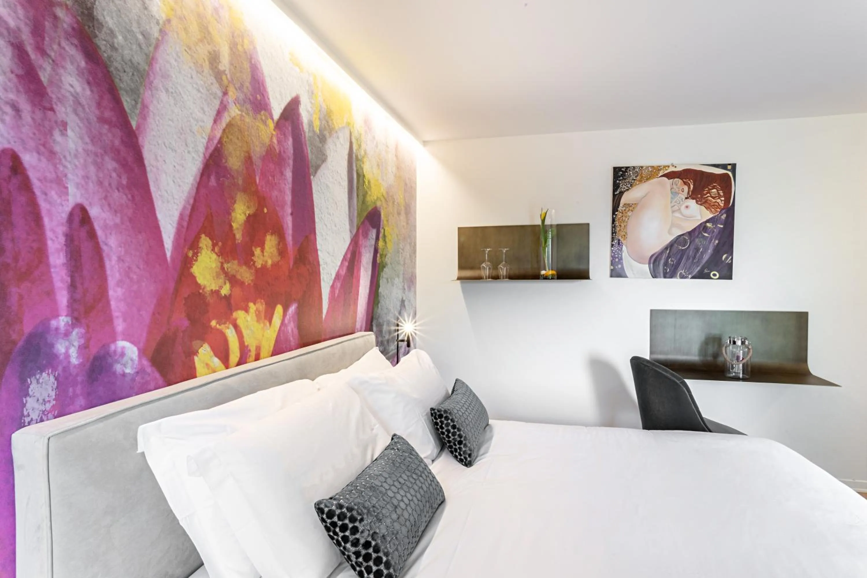 Bedroom, Bed in La Madernassa Resort - Casalora Dimora Storica di Charme