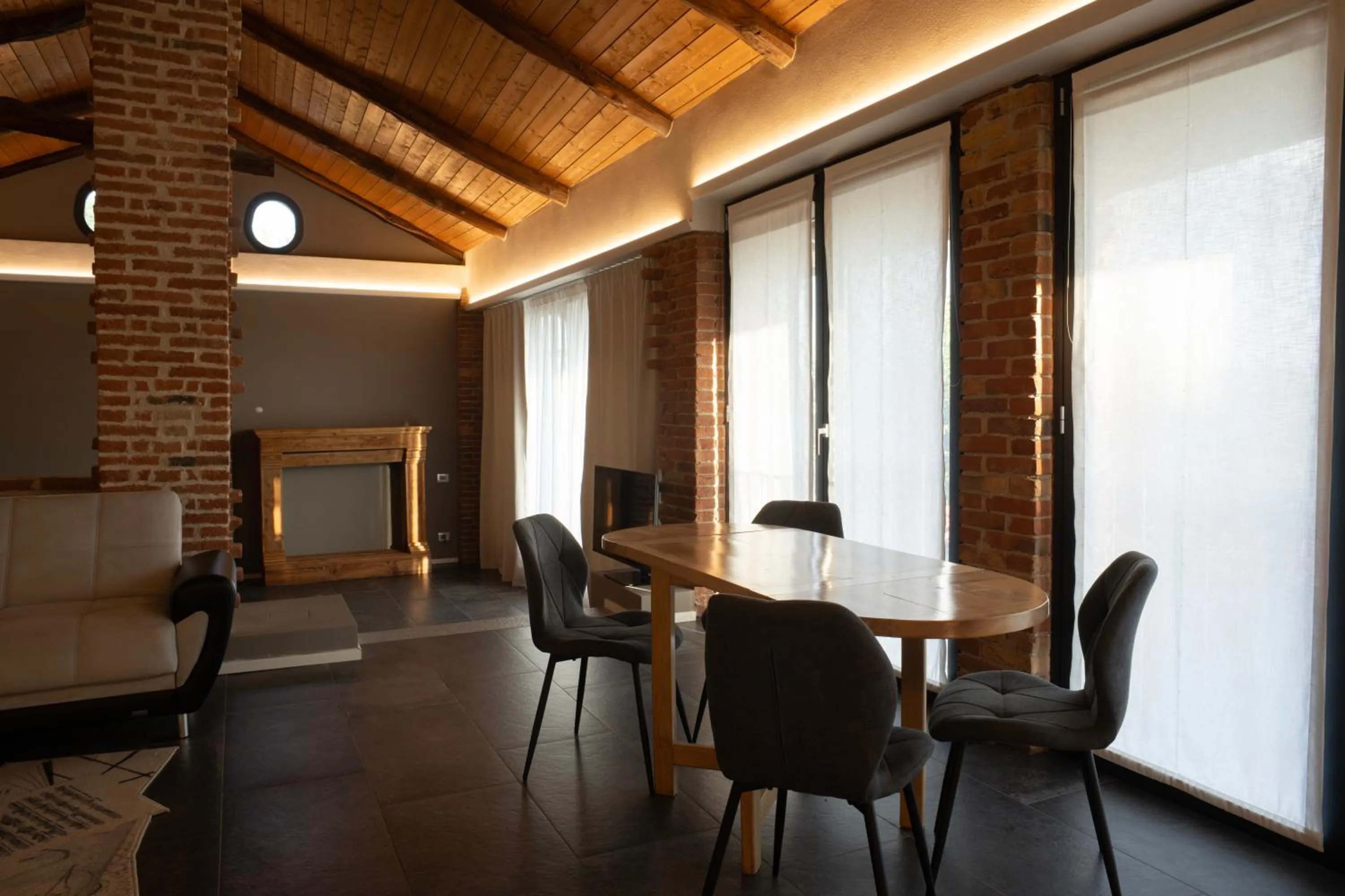 TV and multimedia in La Madernassa Resort - Casalora Dimora Storica di Charme