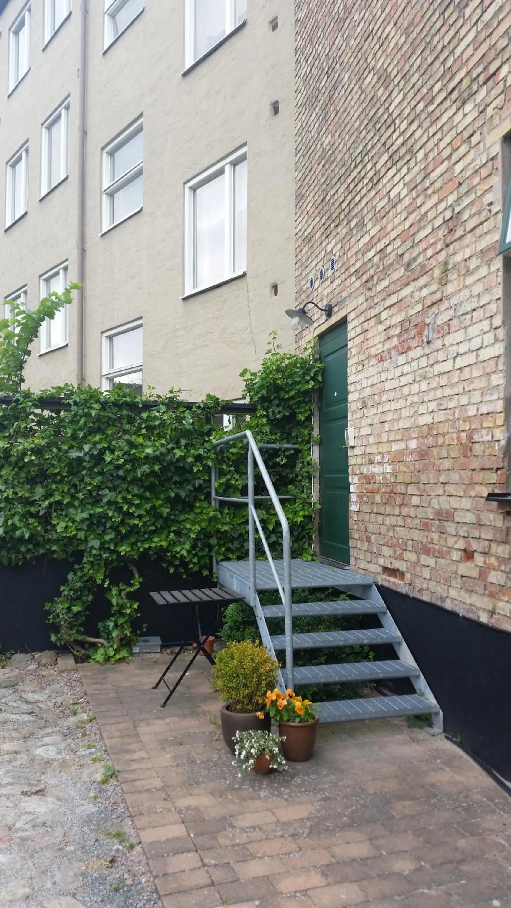 Facade/entrance in Lilla Hotellet