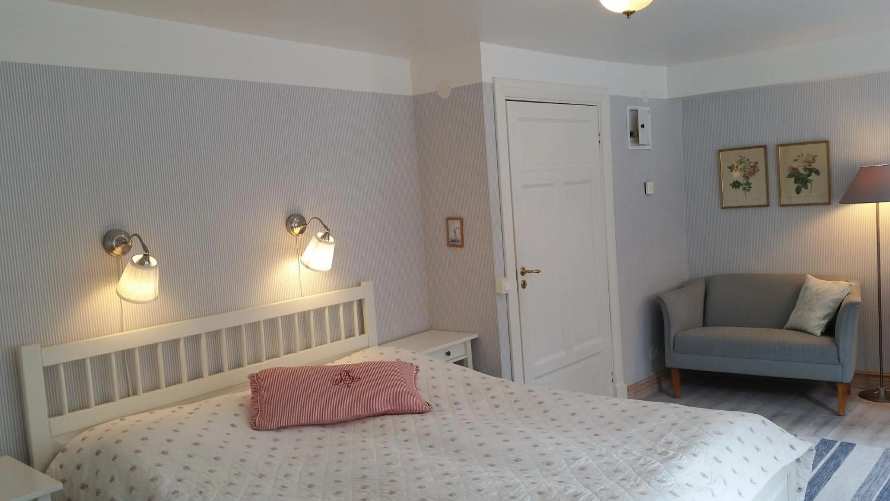 Photo of the whole room, Bed in Lilla Hotellet