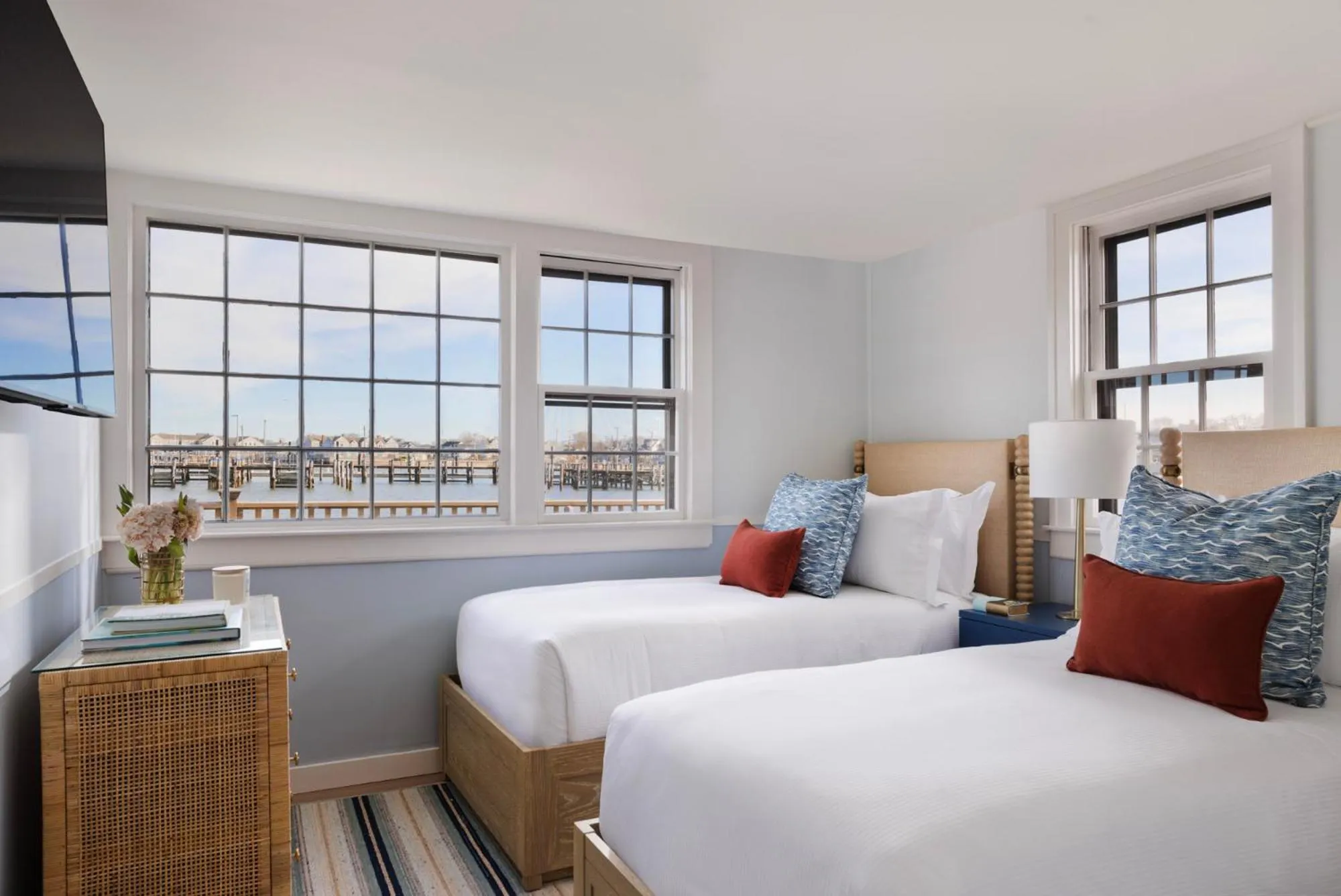 Bedroom, Bed in The Cottages & Lofts