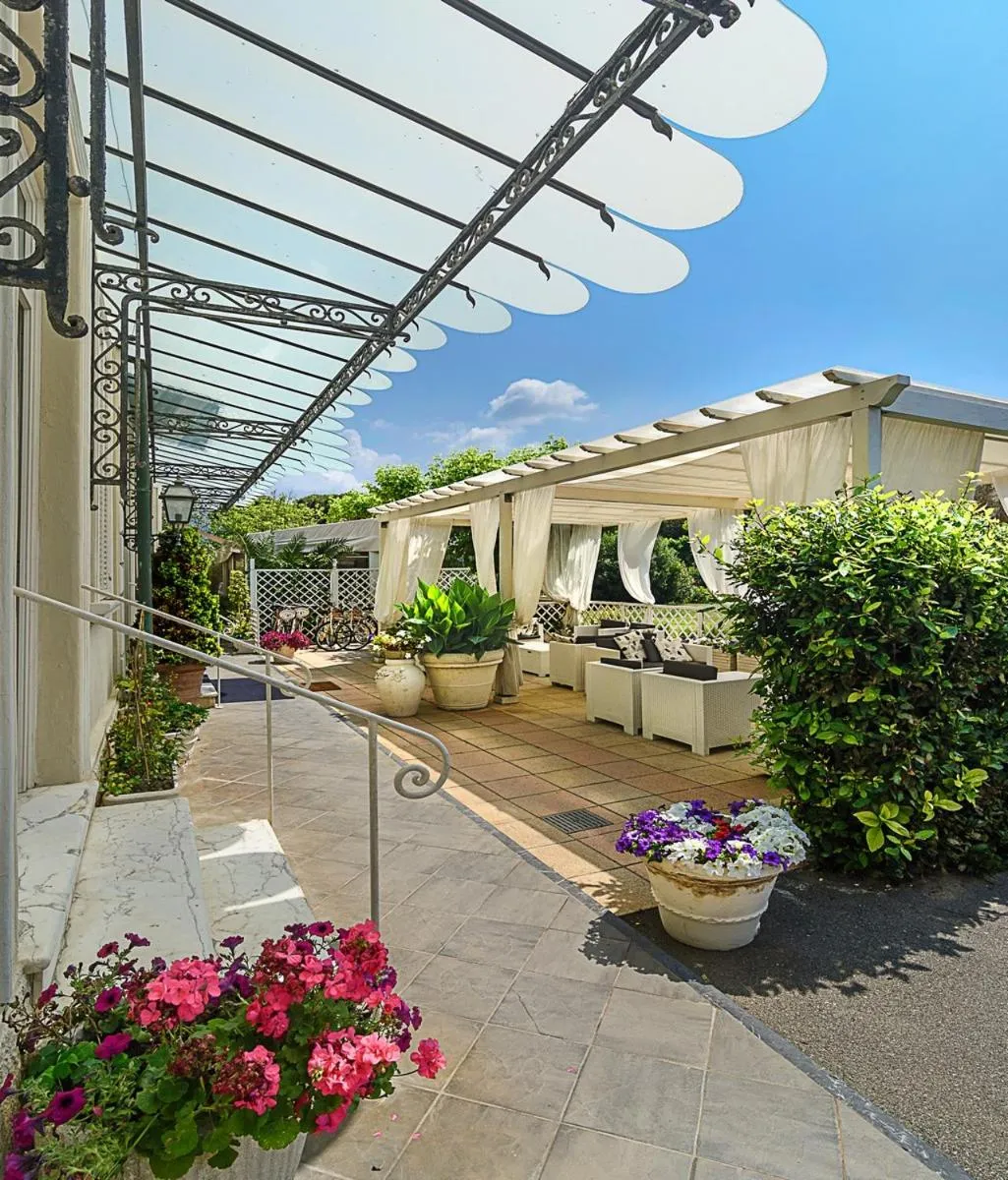 Patio in Hotel Coluccini