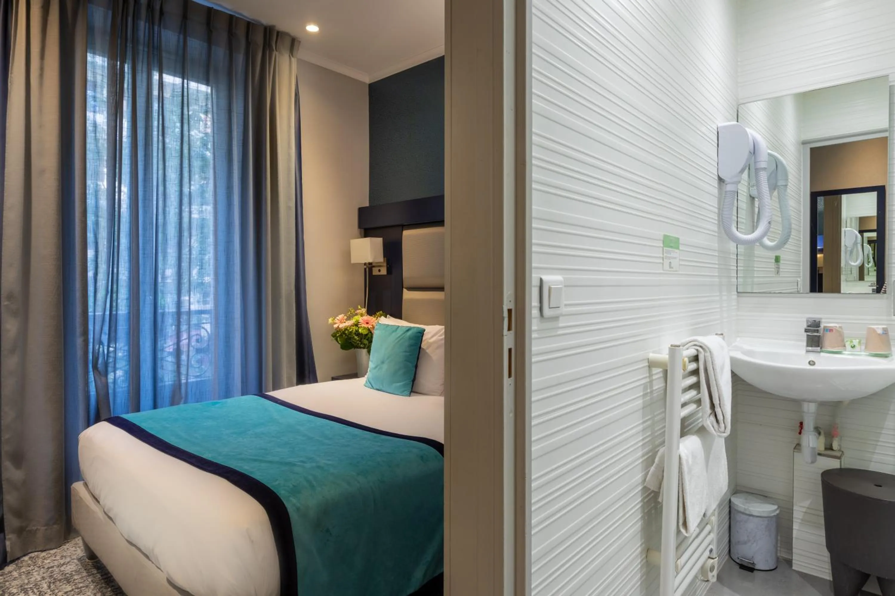 Bed in Prince Albert Montmartre