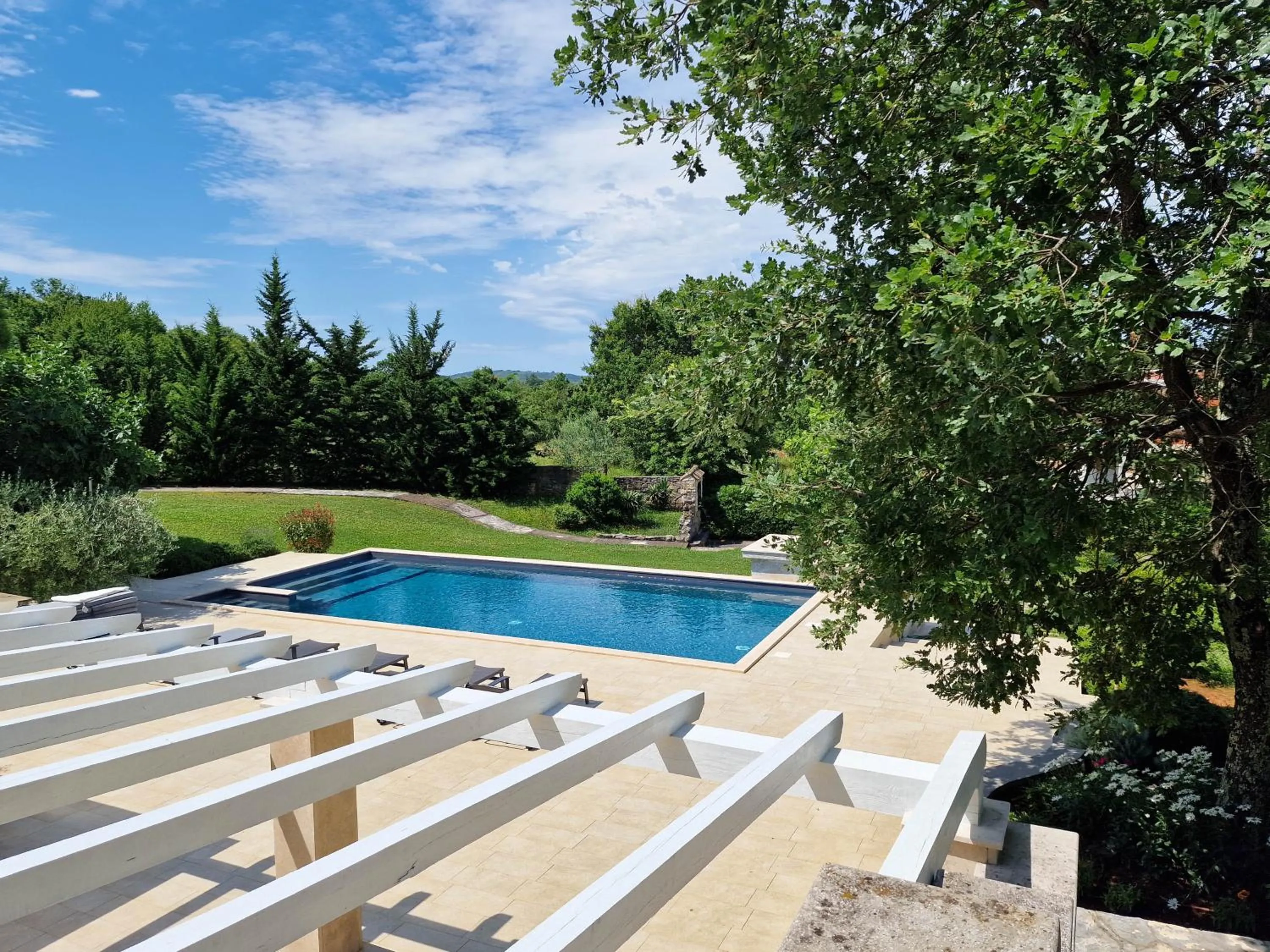 Swimming pool in Rooms Stancija Ruseti