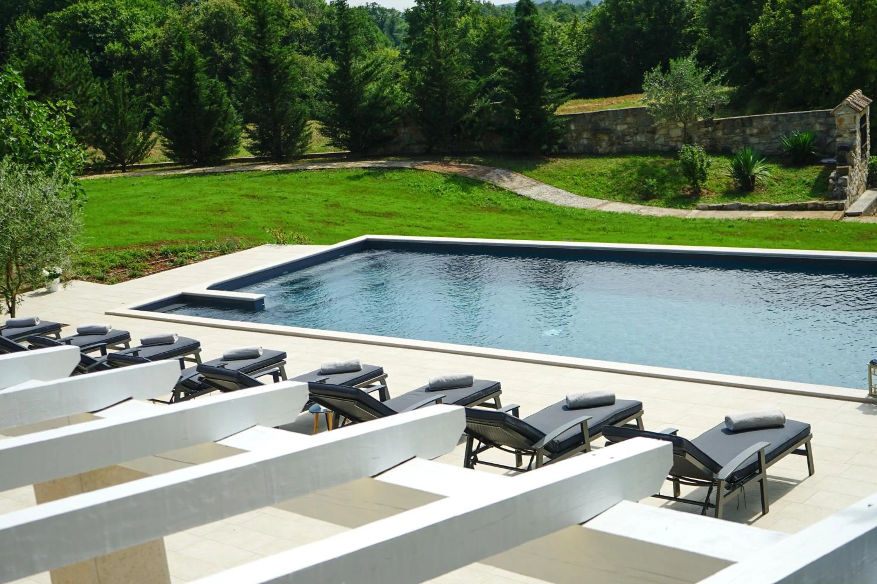 Swimming pool in Rooms Stancija Ruseti