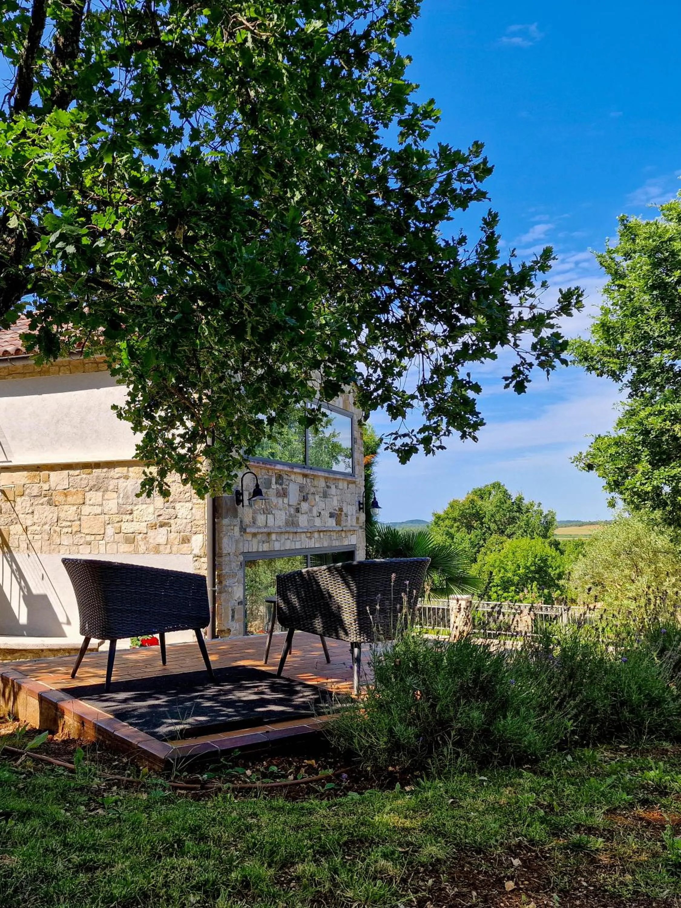 Property building in Rooms Stancija Ruseti