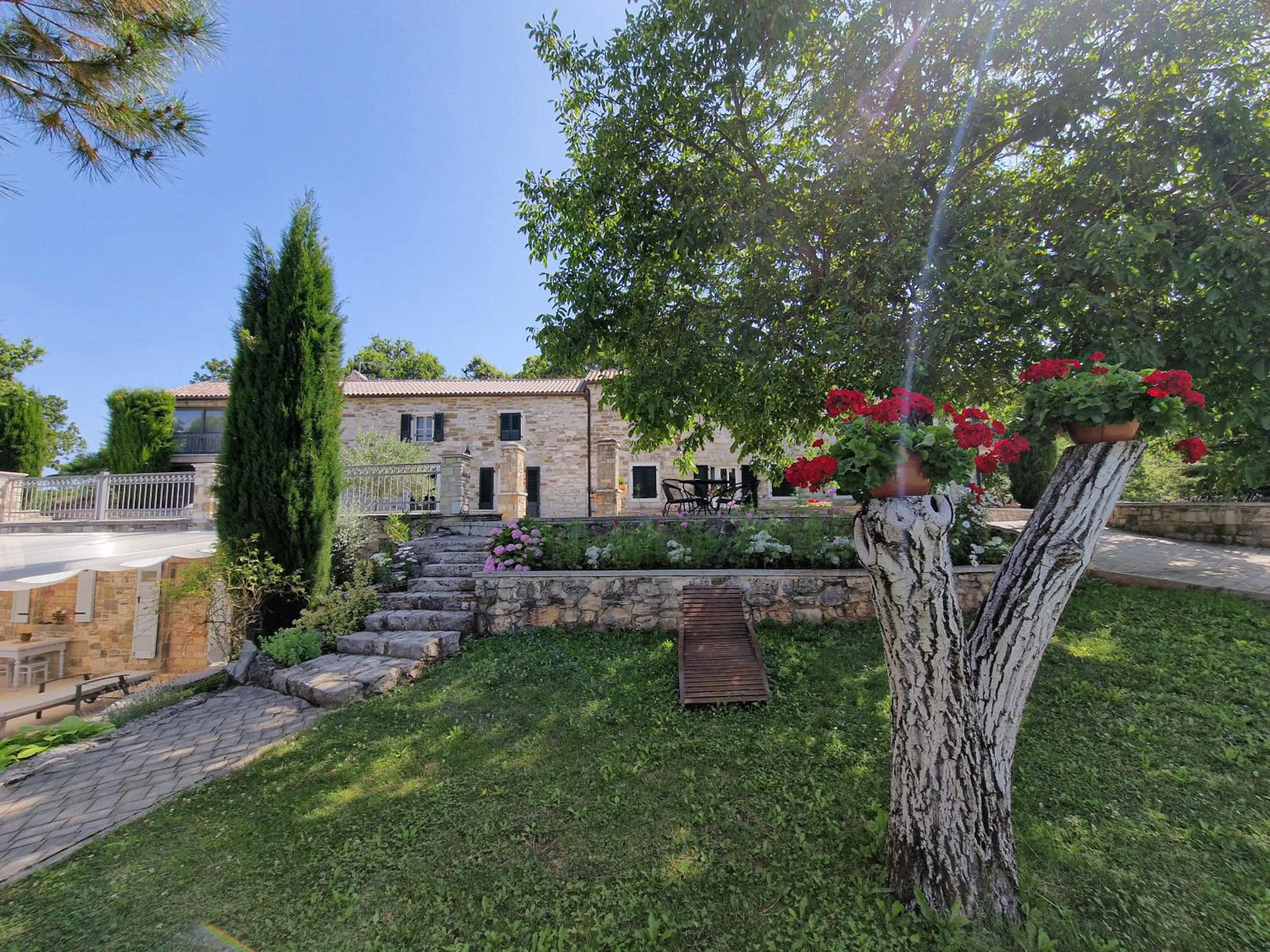 Property building in Rooms Stancija Ruseti