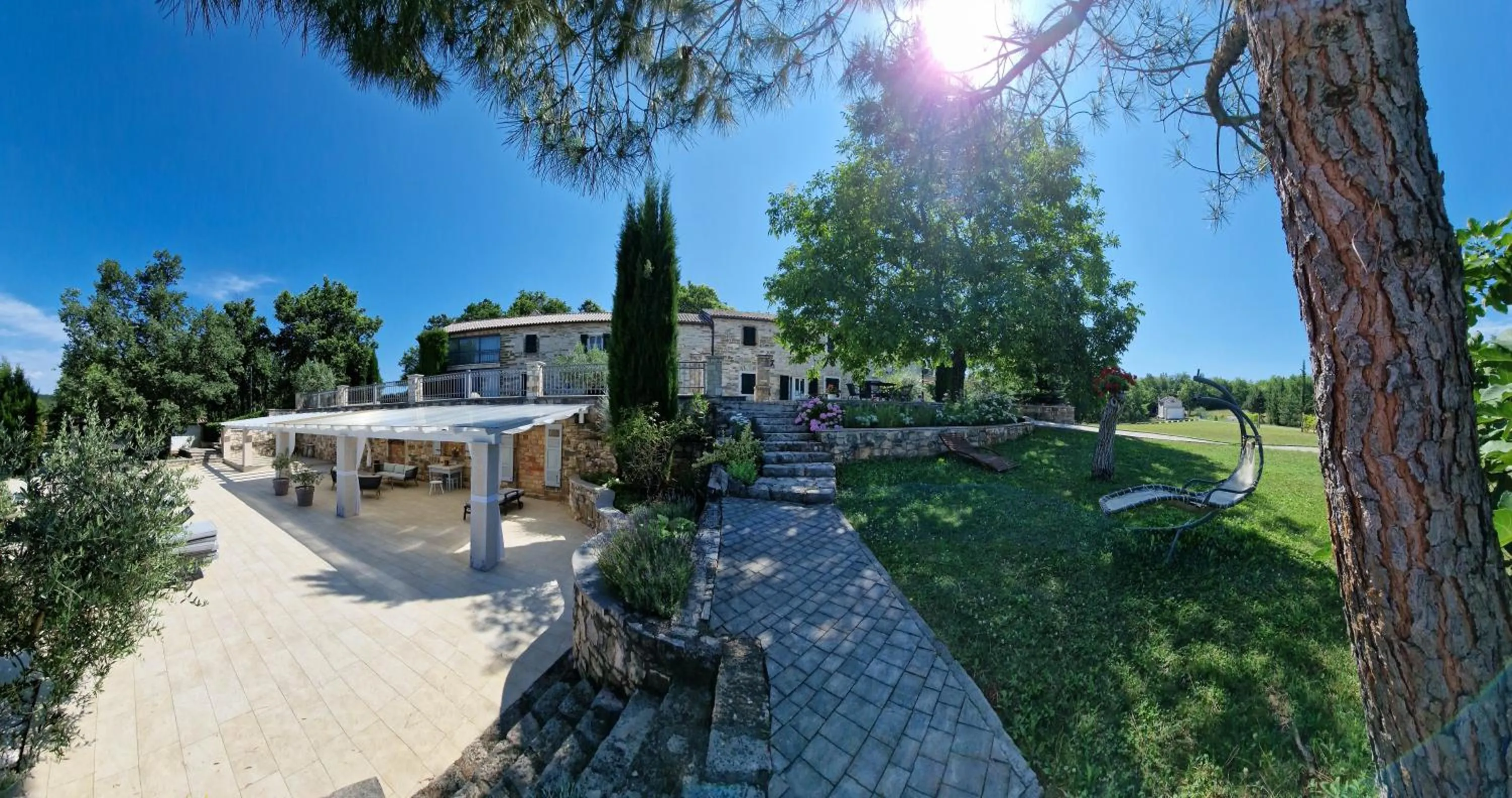 Property building in Rooms Stancija Ruseti