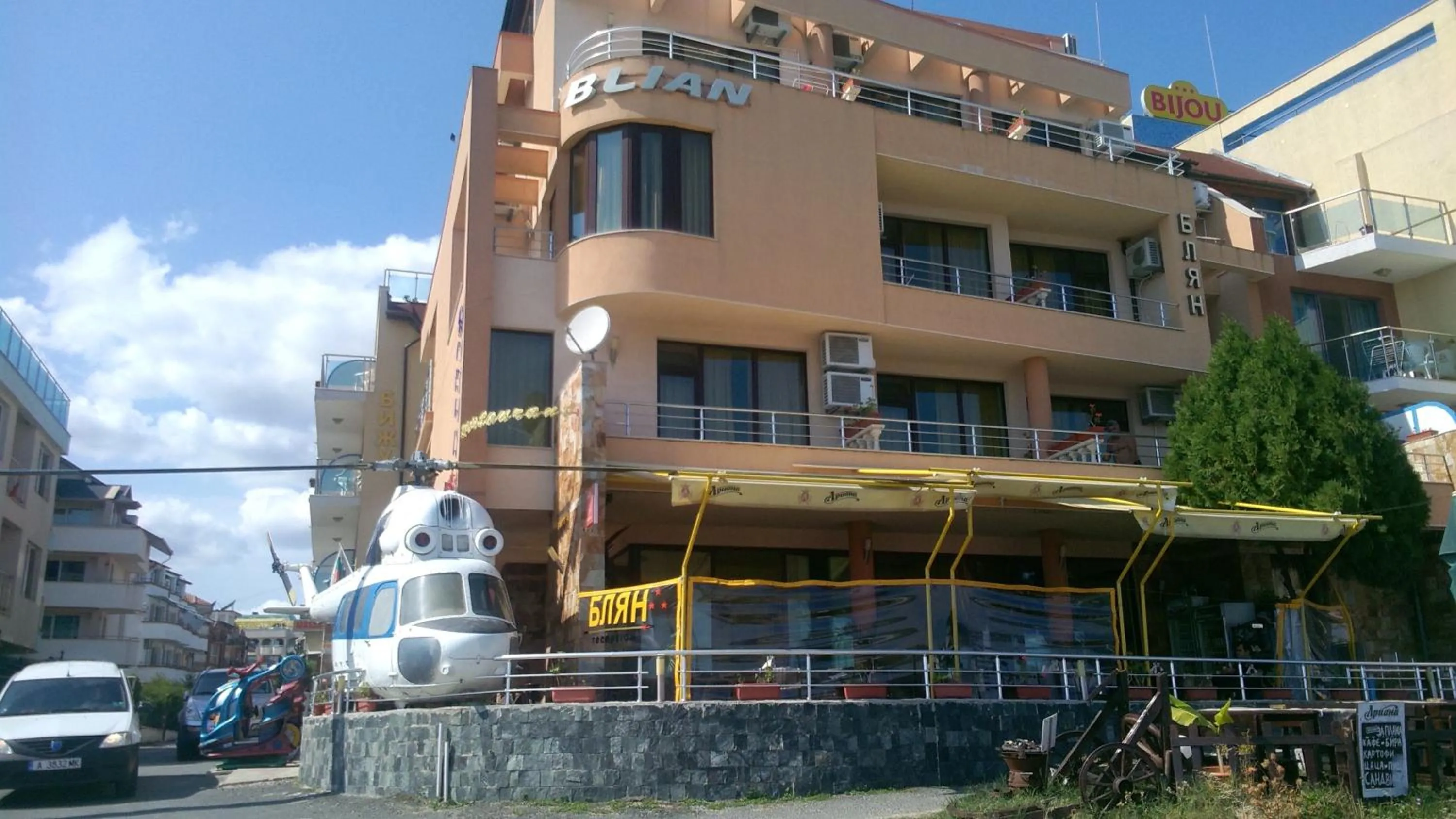 Facade/entrance in Hotel Blian