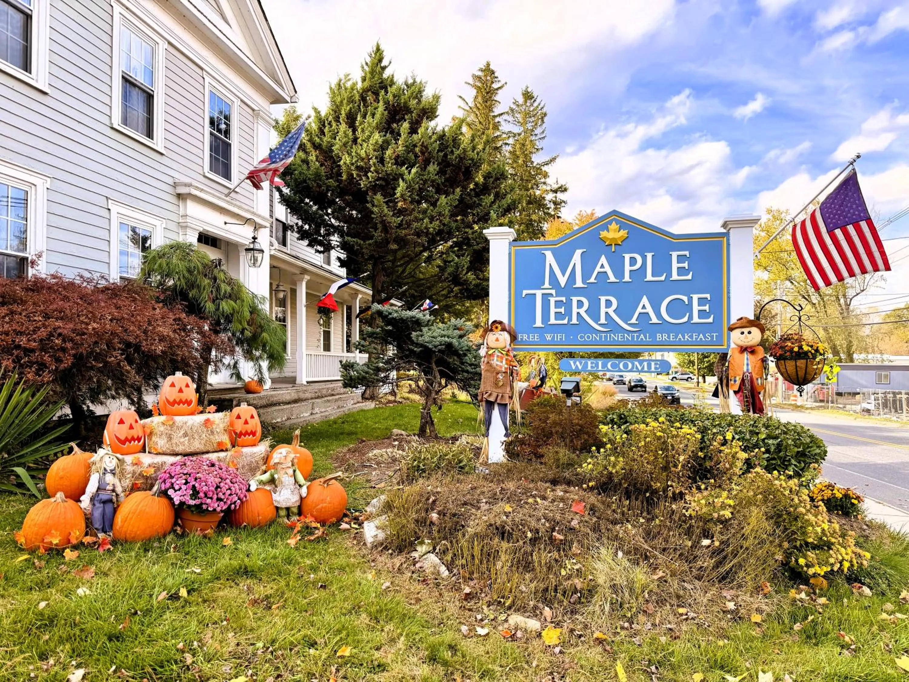 Autumn in Maple Terrace Motel