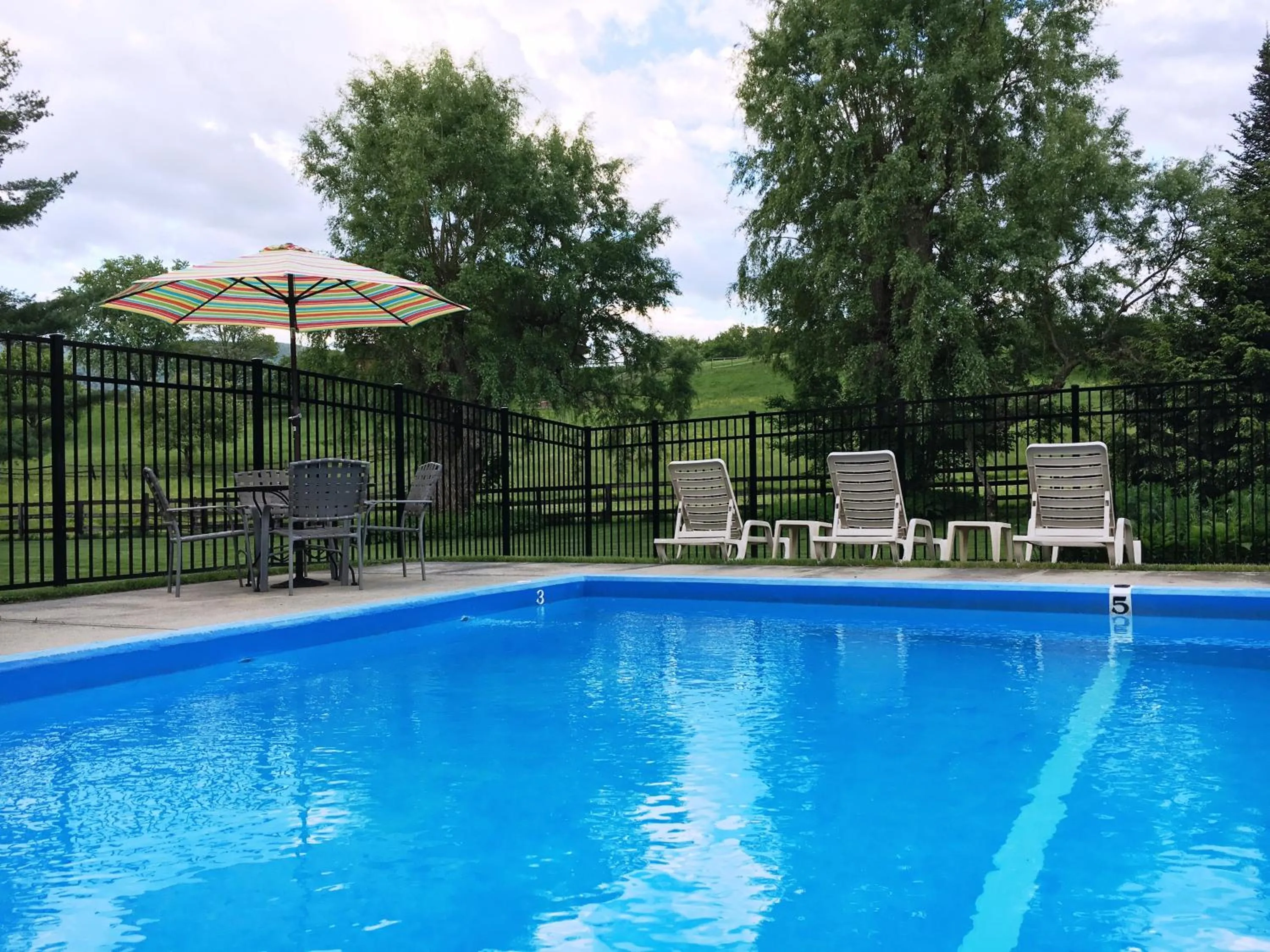 Pool view in Maple Terrace Motel