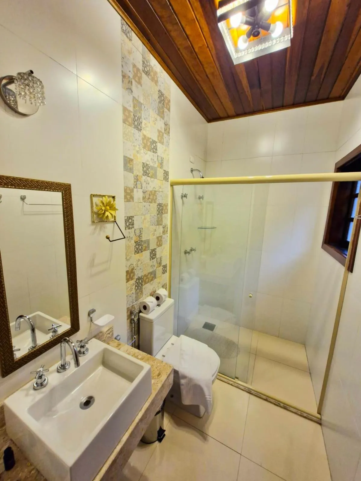 Shower in Pousada Cantinho da Serra