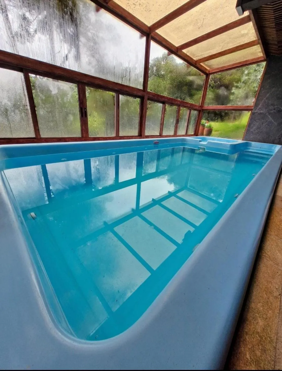 Swimming pool in Pousada Cantinho da Serra