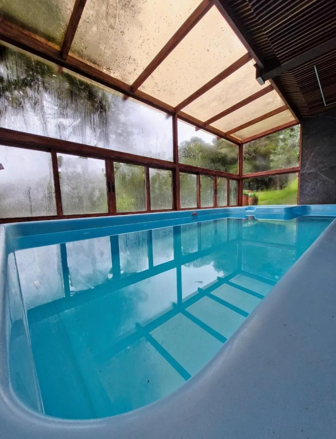 Swimming pool in Pousada Cantinho da Serra