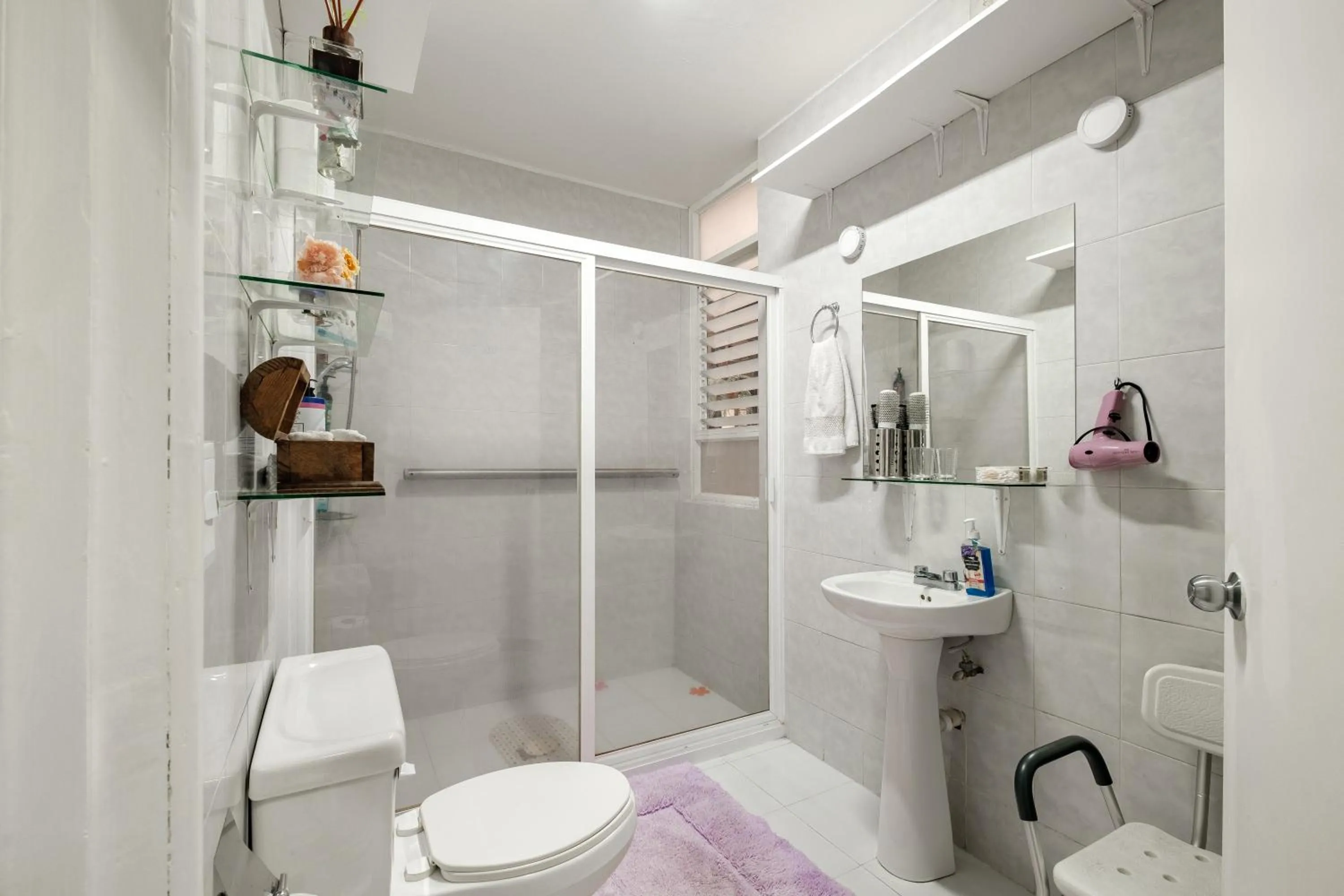 Shower in Casa Itzae B&B Polanquito Dog Friendly