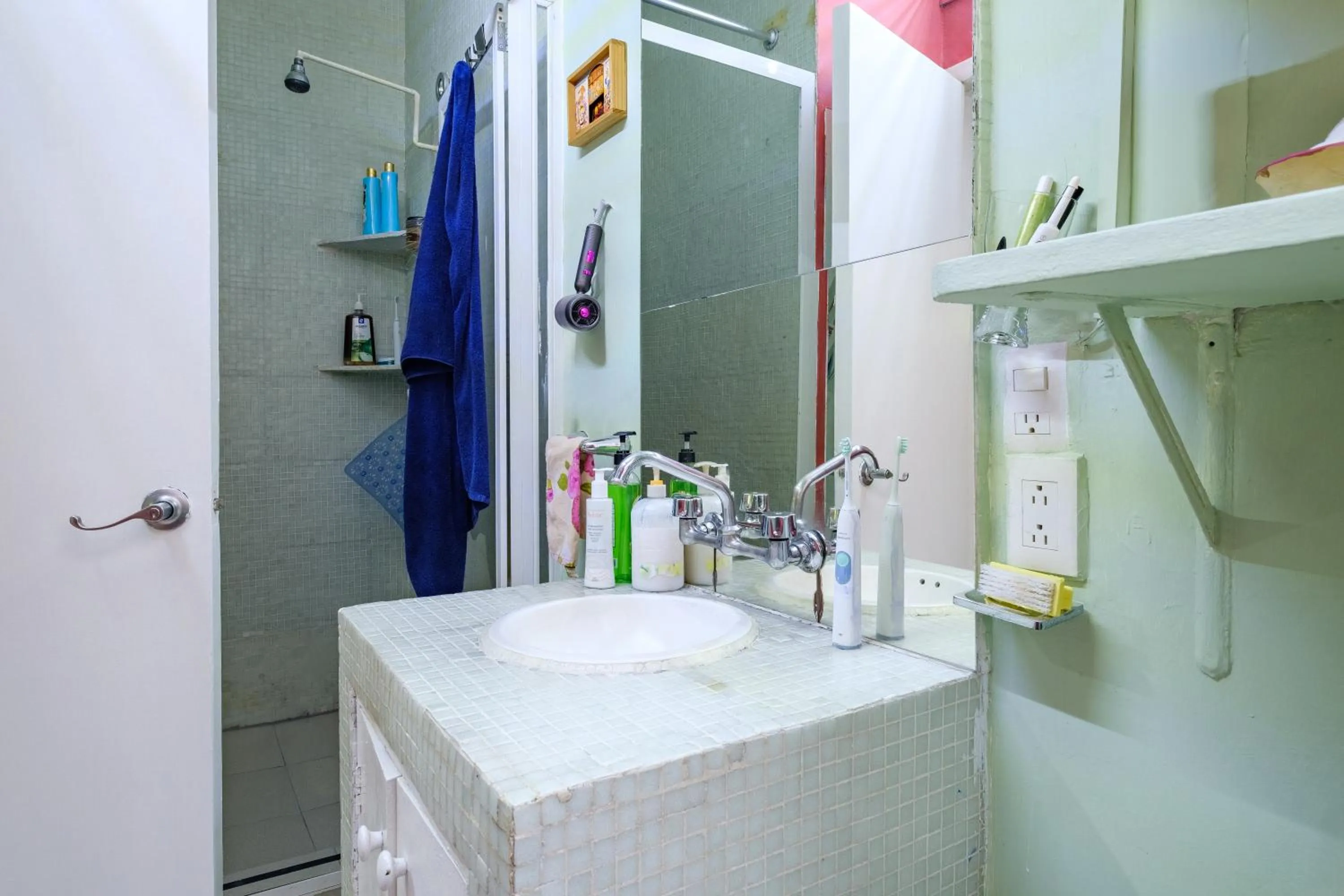 Shower in Casa Itzae B&B Polanquito Dog Friendly