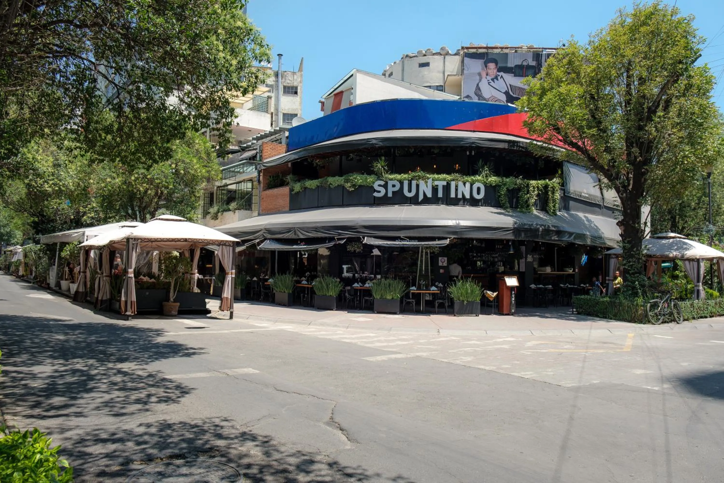 Restaurant/places to eat in Casa Itzae B&B Polanquito Dog Friendly