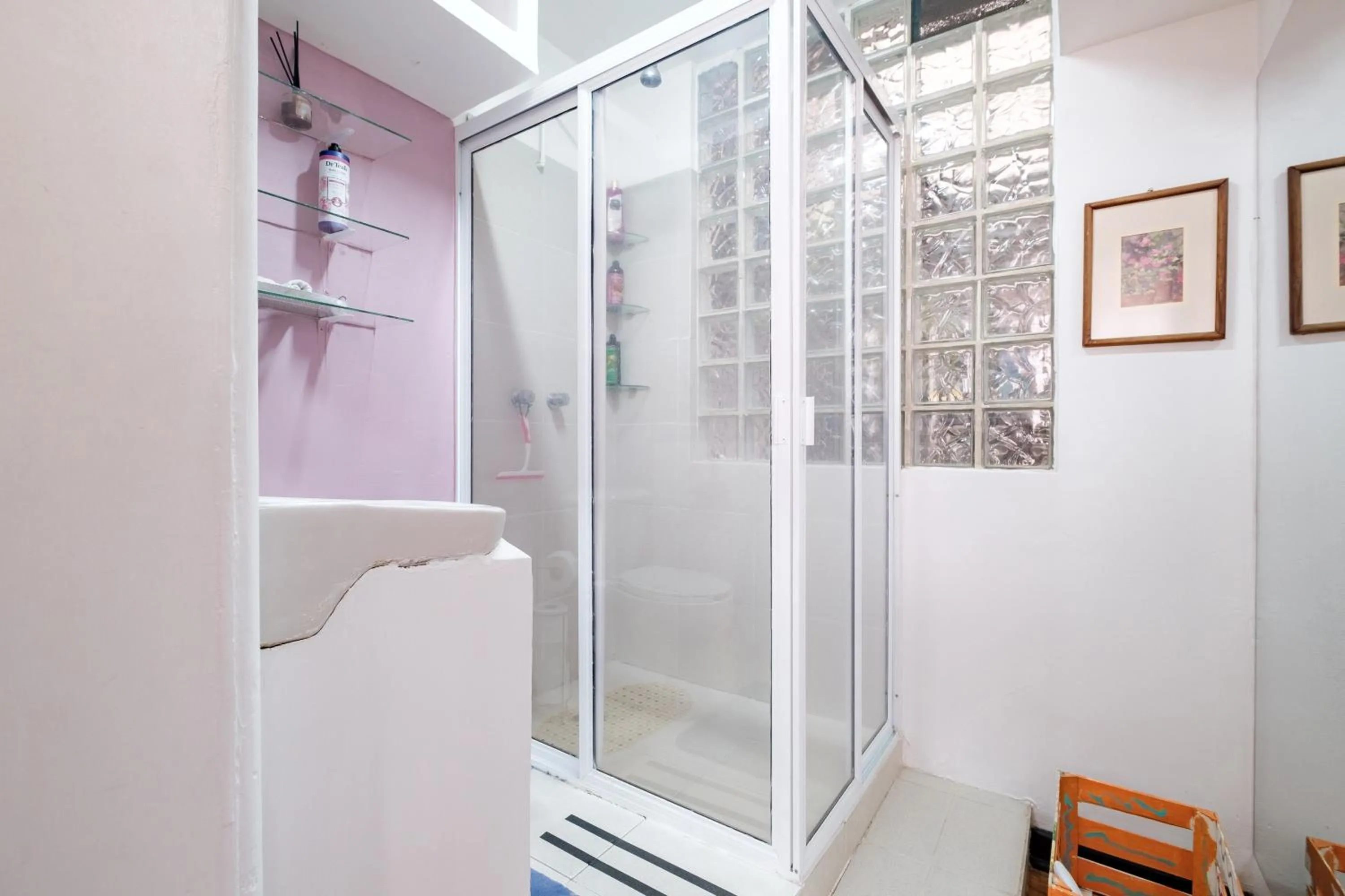 Shower in Casa Itzae B&B Polanquito Dog Friendly