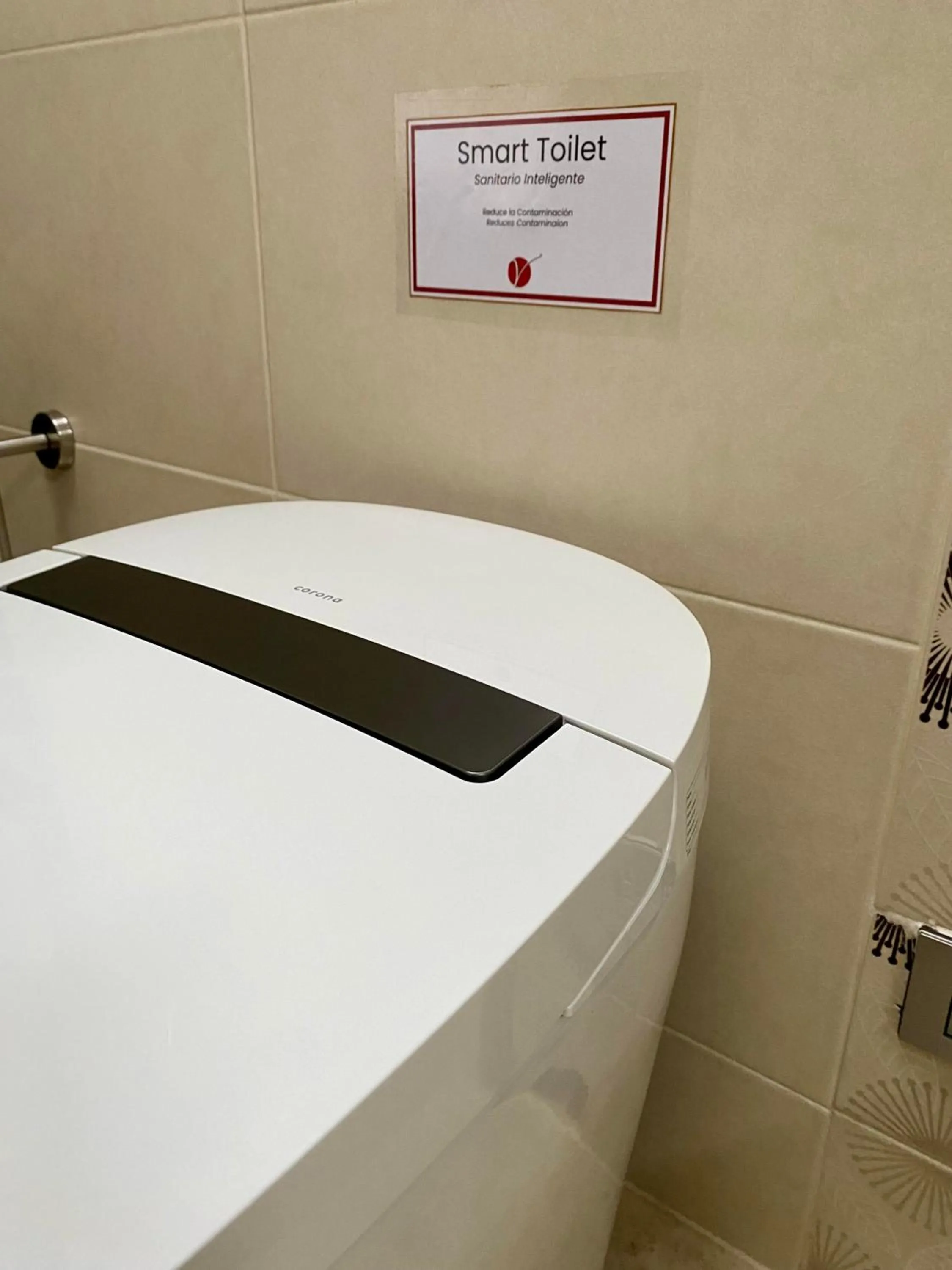 Bathroom in Hotel Varuna