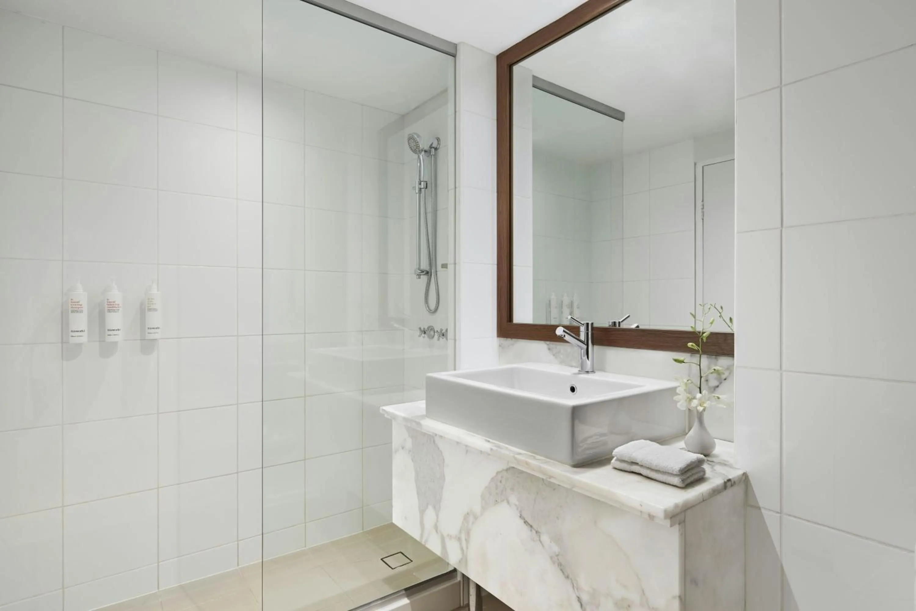 Bathroom in Melbourne Marriott Hotel