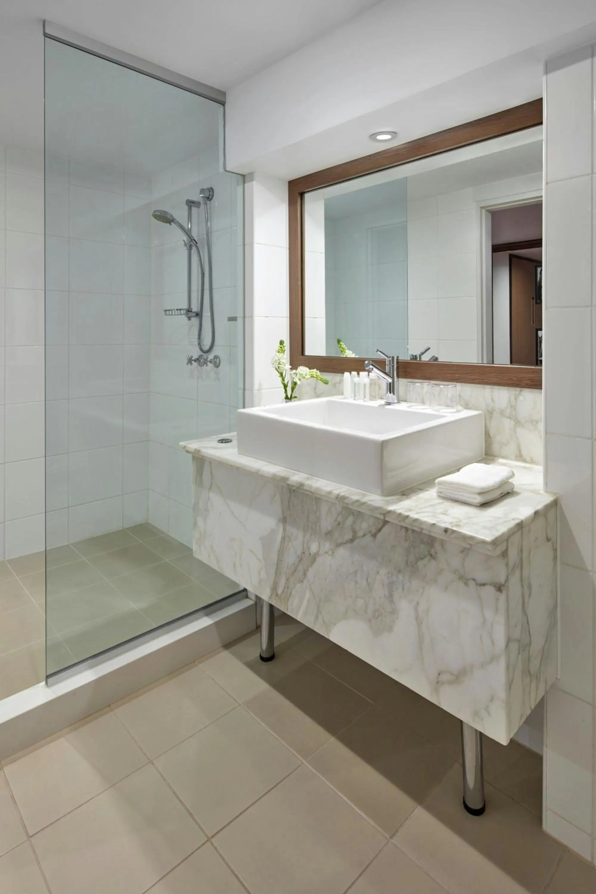 Bathroom in Melbourne Marriott Hotel