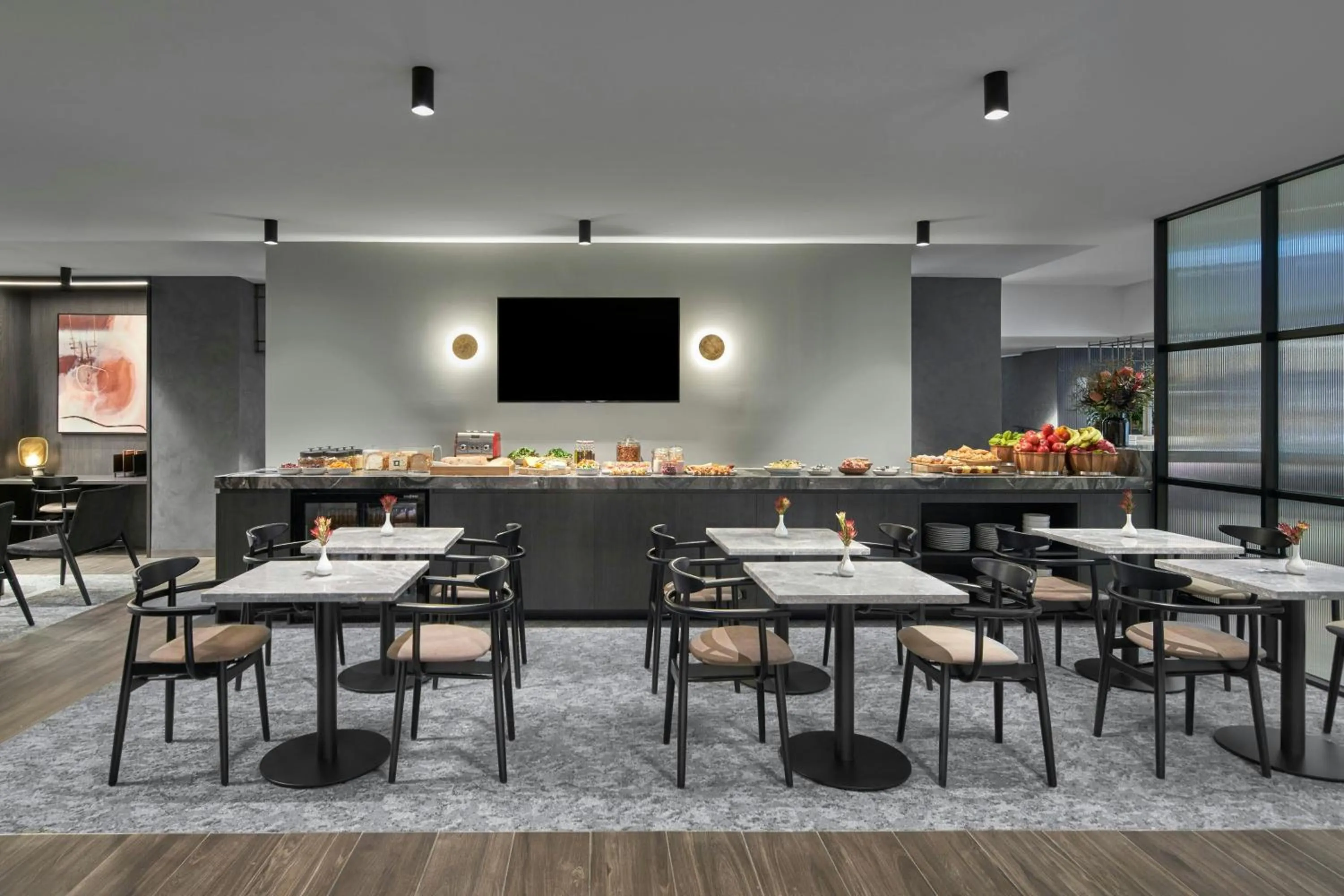 Lounge or bar in Melbourne Marriott Hotel