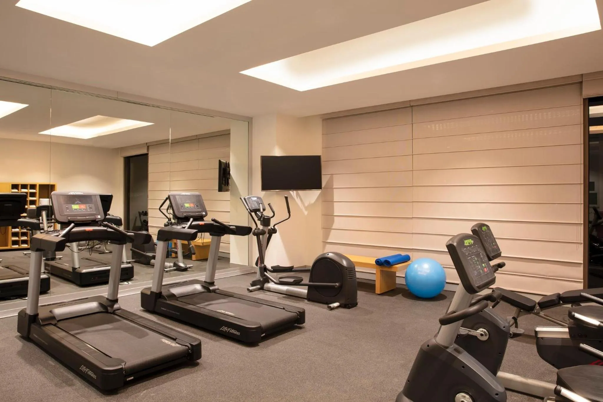 Fitness centre/facilities in Fiesta Inn Express Puebla Explanada