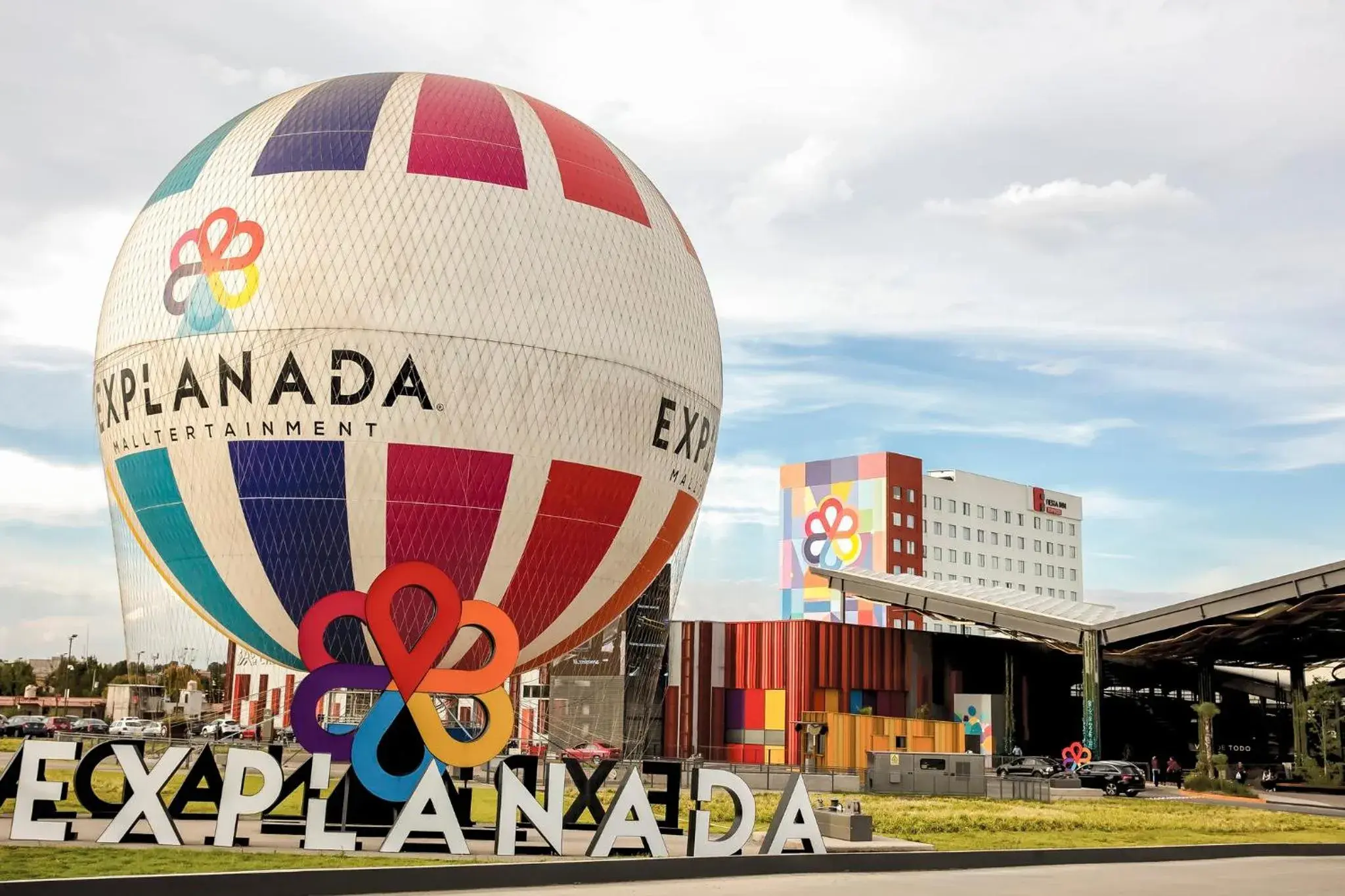 Property building in Fiesta Inn Express Puebla Explanada Property building in Fiesta Inn Express Puebla Explanada