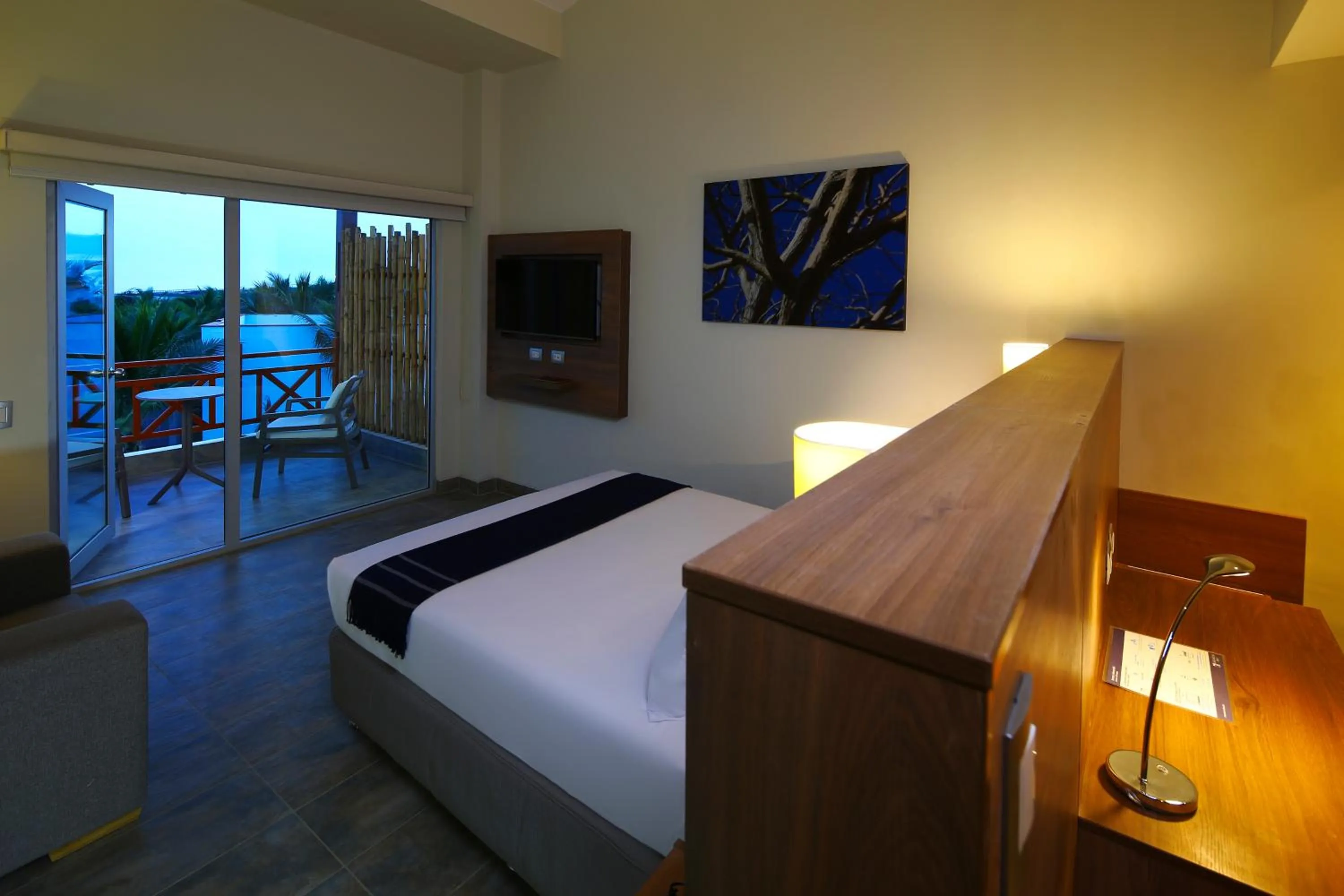 Shower, Bed in Casa Andina Select Zorritos Tumbes