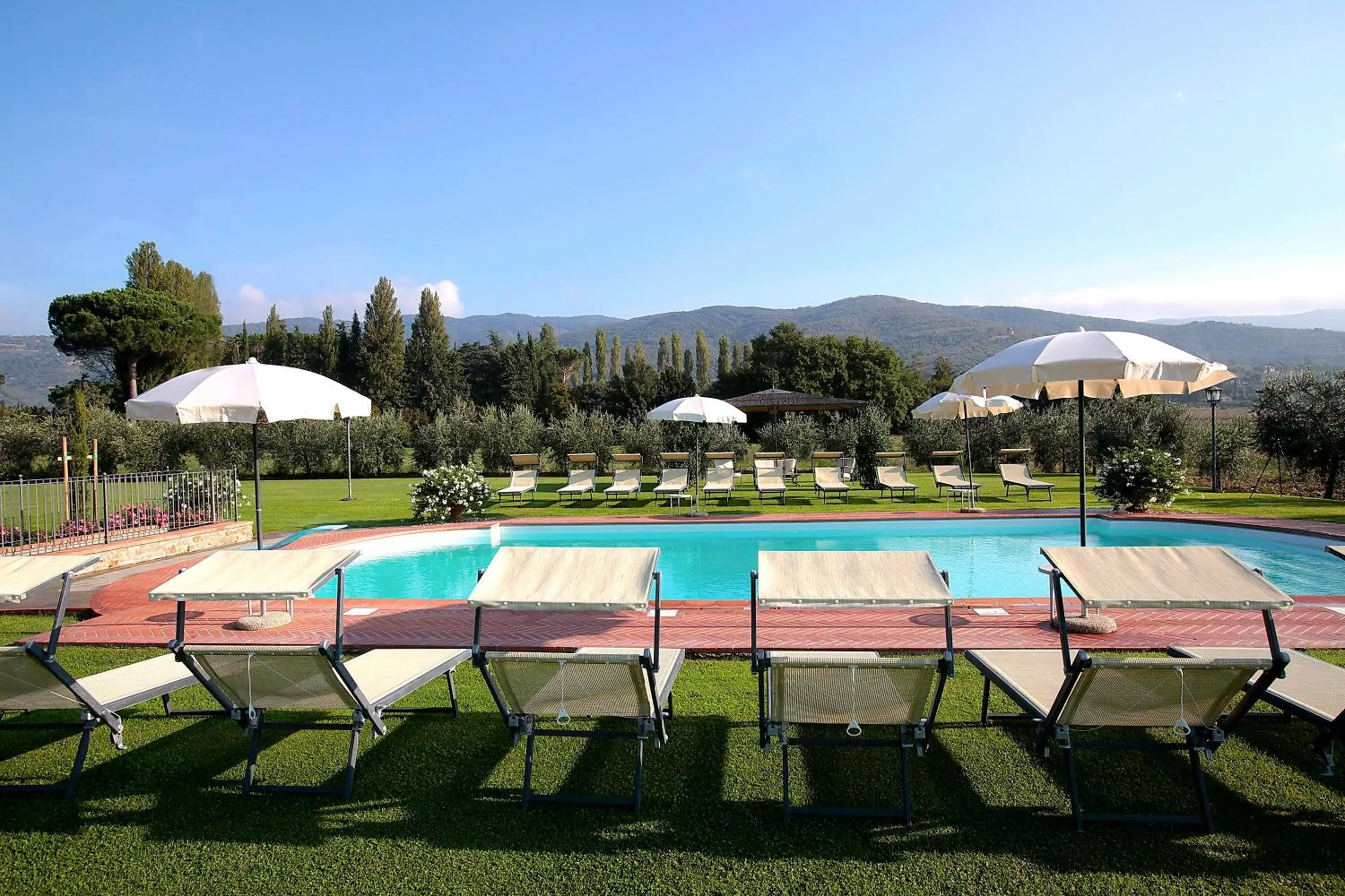 Swimming pool in Agriturismo I Pagliai