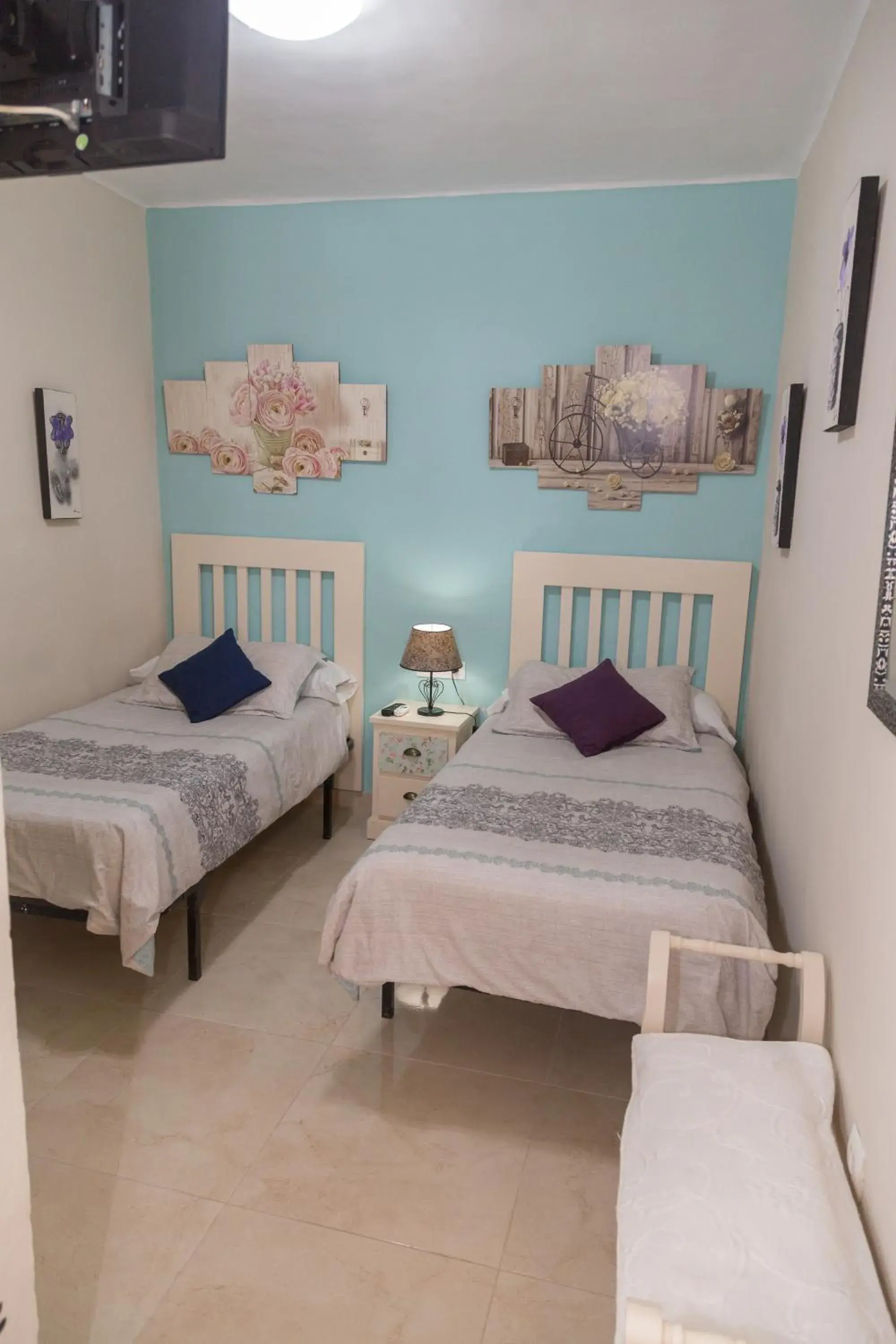 Twin Room Private Bathroom in Pension Internacional Twin Room Private Bathroom in Pension Internacional